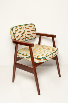 Vintola Studio Classic Dining Chair, Tiger Beat Jacquard Velvet Dedar, Europe.