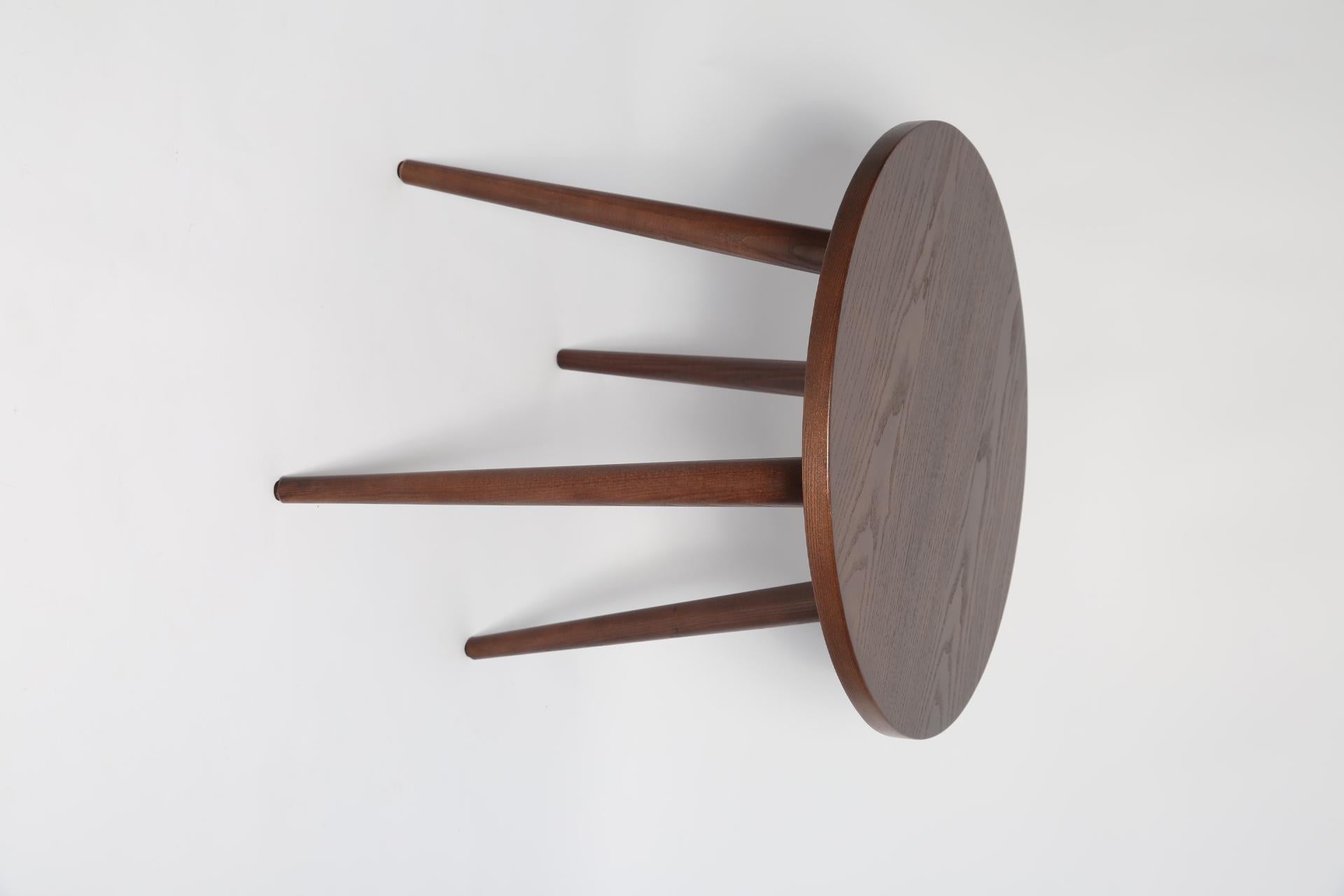 Vintola Studio Coffee Table, Walnut Wood, Europe In New Condition For Sale In 05-080 Hornowek, PL