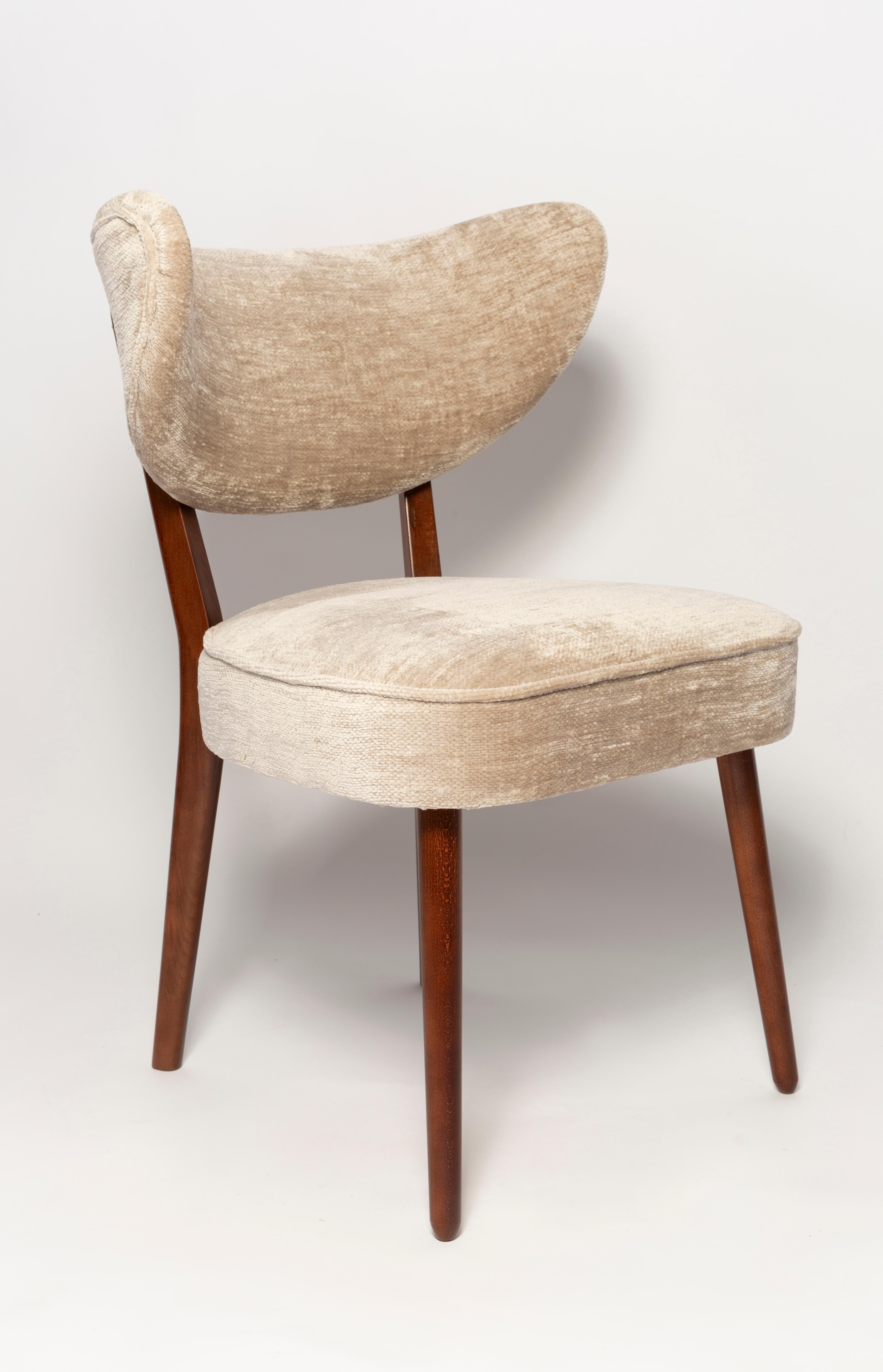 Vintola Studio Esszimmerstuhl, Casamance DEMOISELLE Stoff, Europa, Polen (Moderne der Mitte des Jahrhunderts) im Angebot