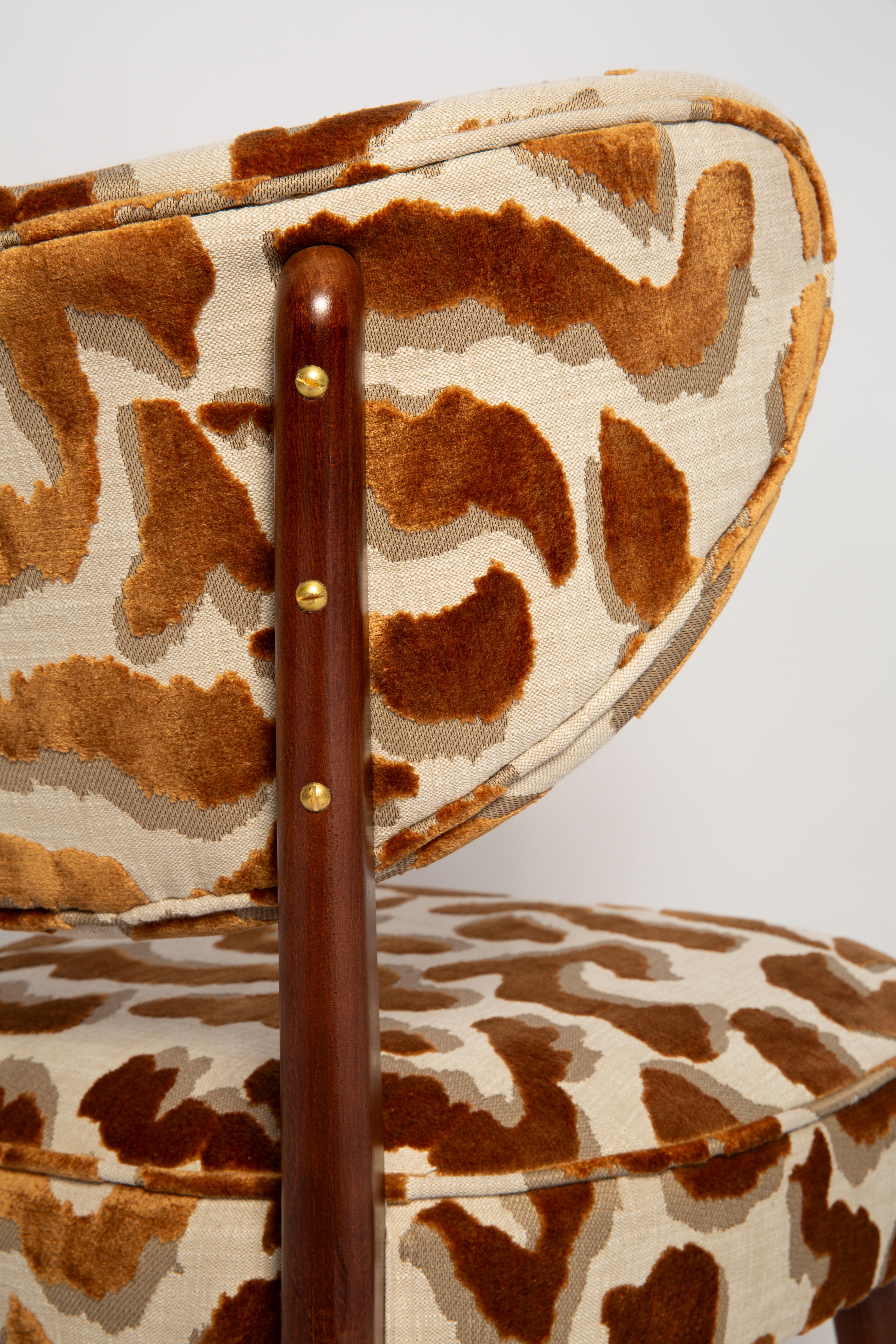 Vintola Studio Dining Chair, Casamance Nimbus Leopard Fabric In New Condition For Sale In 05-080 Hornowek, PL