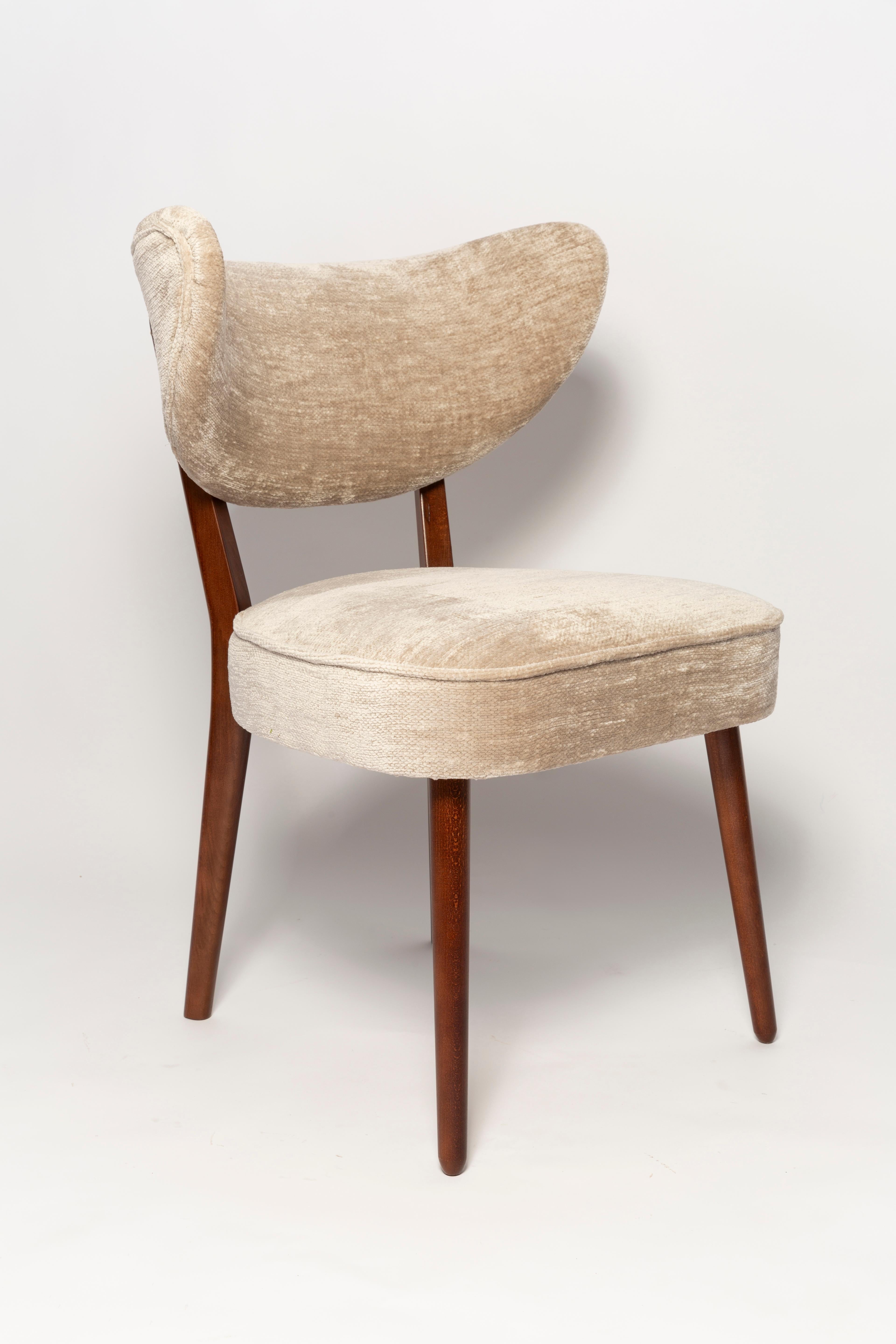 Vintola Studio Nine Esszimmerstühle, Casamance DEMOISELLE und Nimbus-Stoff im Angebot 8