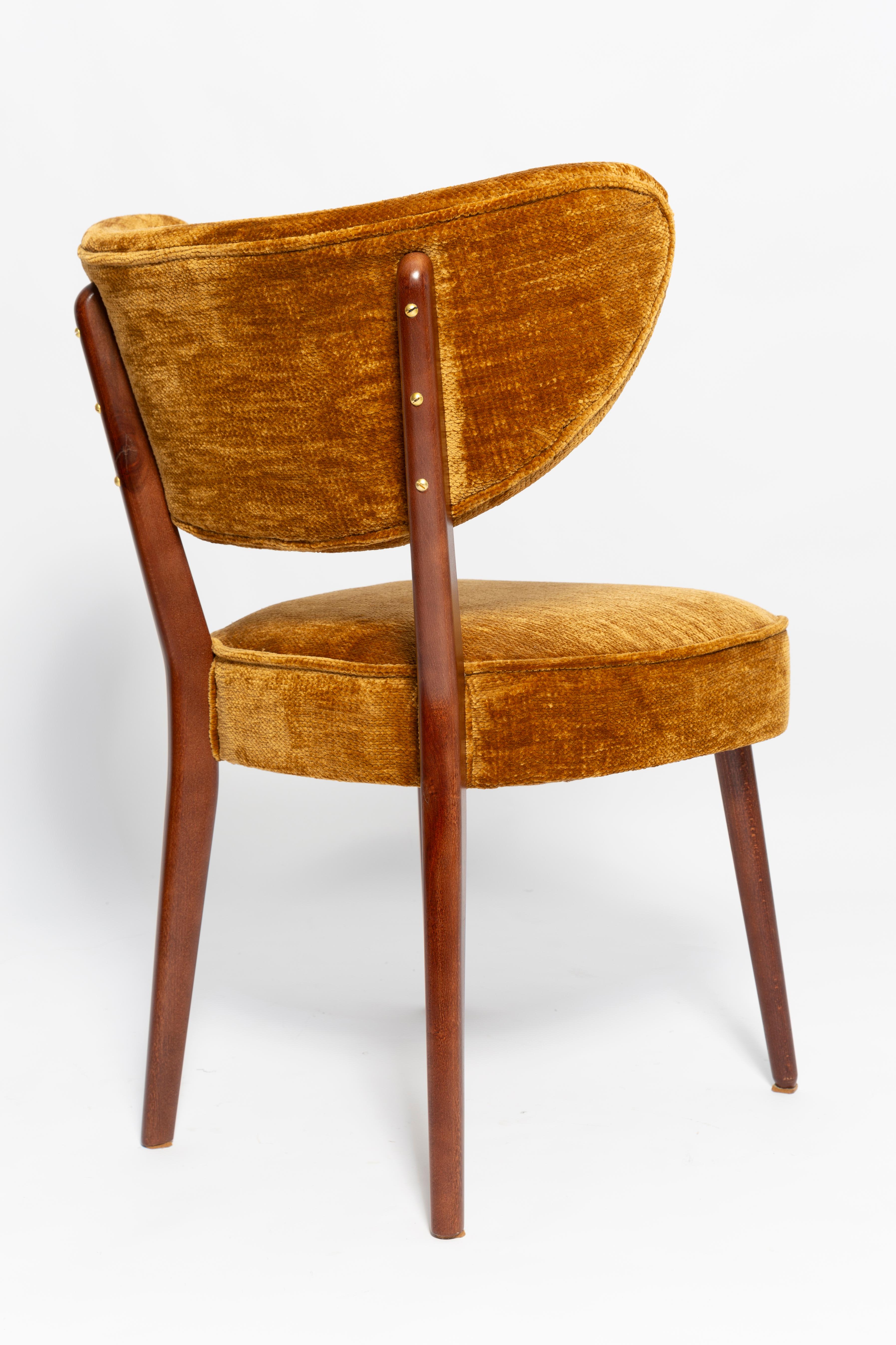 Fait main Vintola Studio Six chaises de salle à manger, tissu Casamance DEMOISELLE, Europe, Pologne en vente