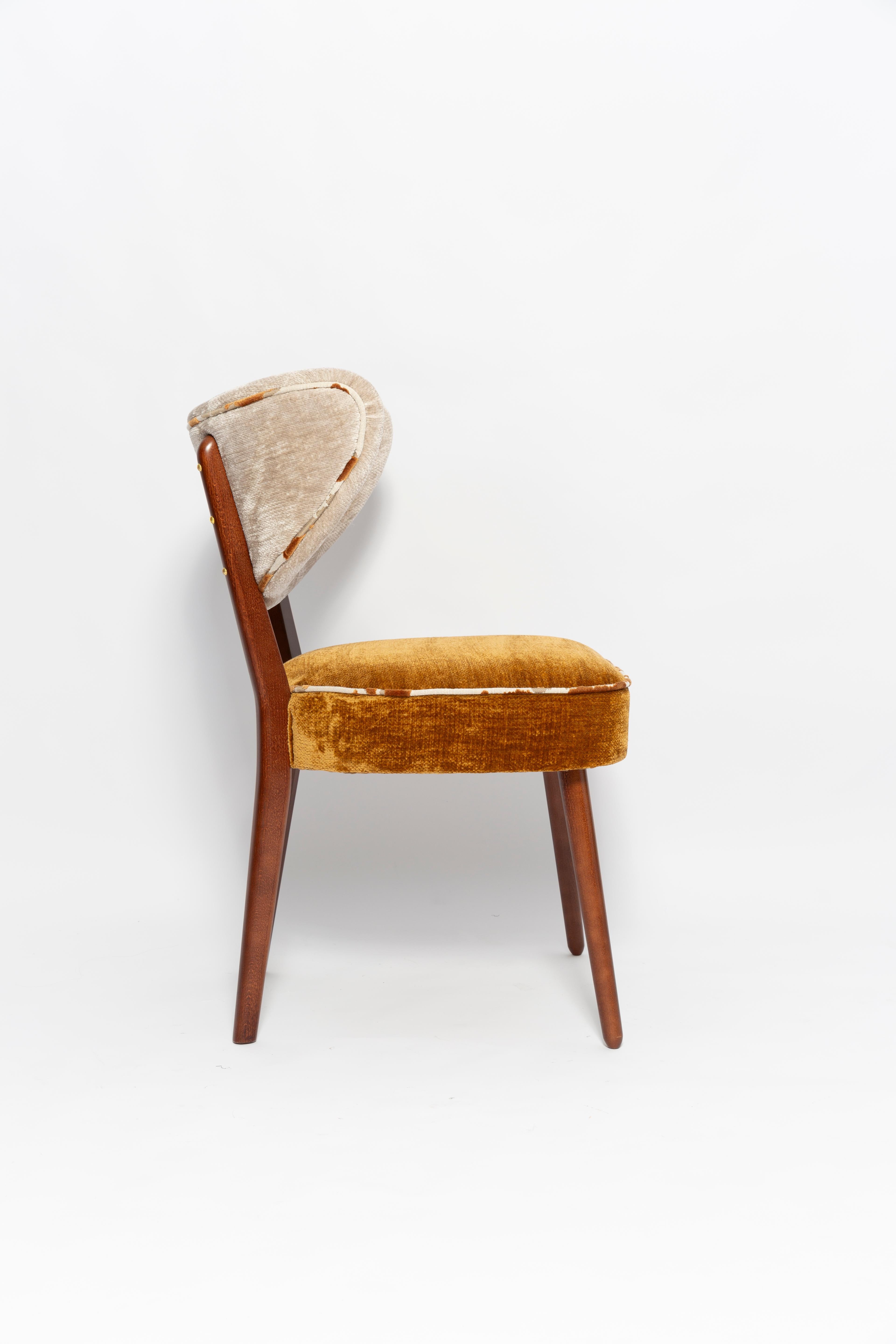 Mid-Century Modern Vintola Studio Douze chaises de salle à manger, tissu Casamance DEMOISELLE, Europe, Pologne en vente
