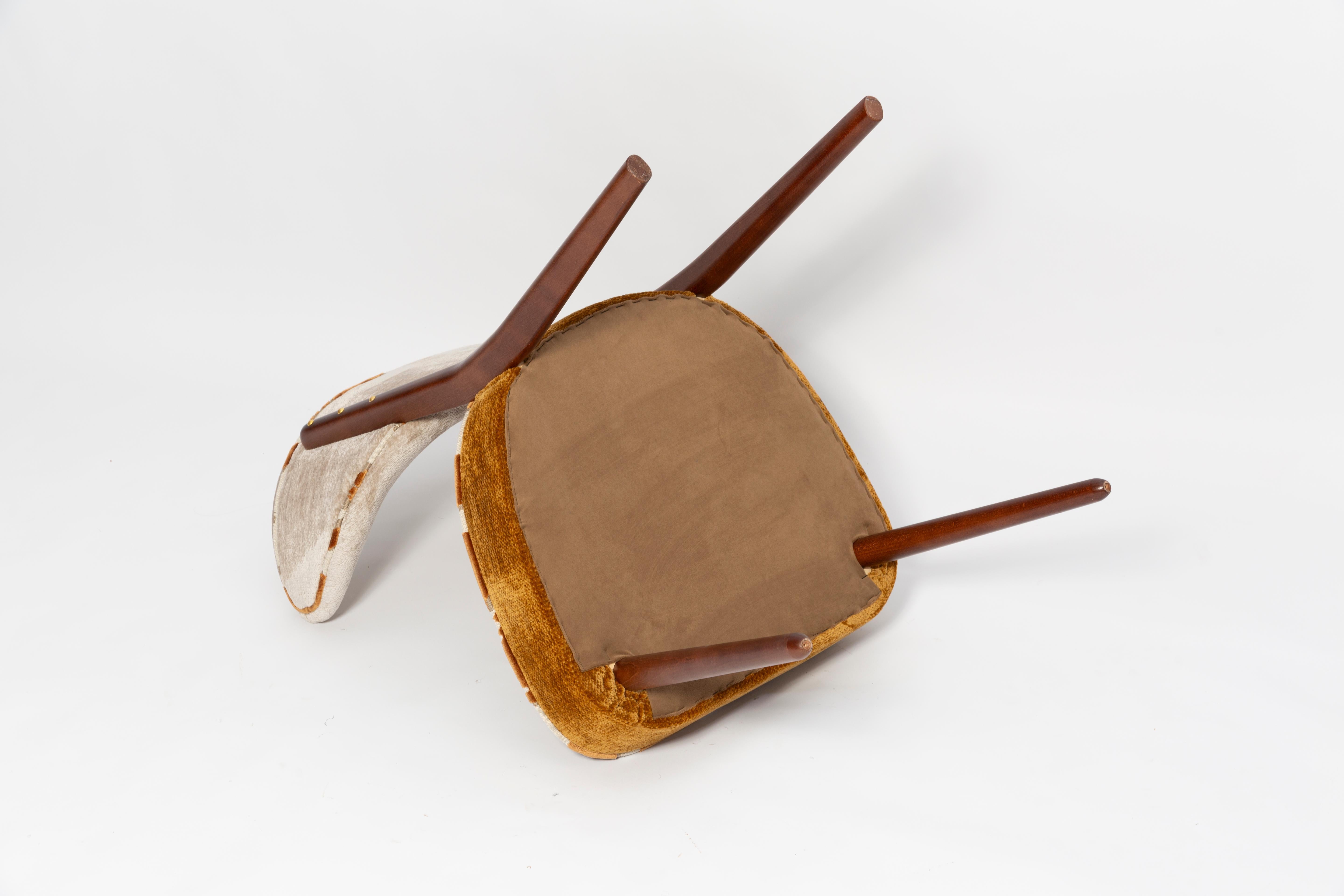 Vintola Studio Douze chaises de salle à manger, tissu Casamance DEMOISELLE, Europe, Pologne en vente 1