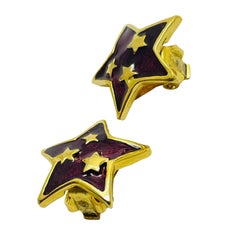 Vintsge gold tone enamel star clip on earrings