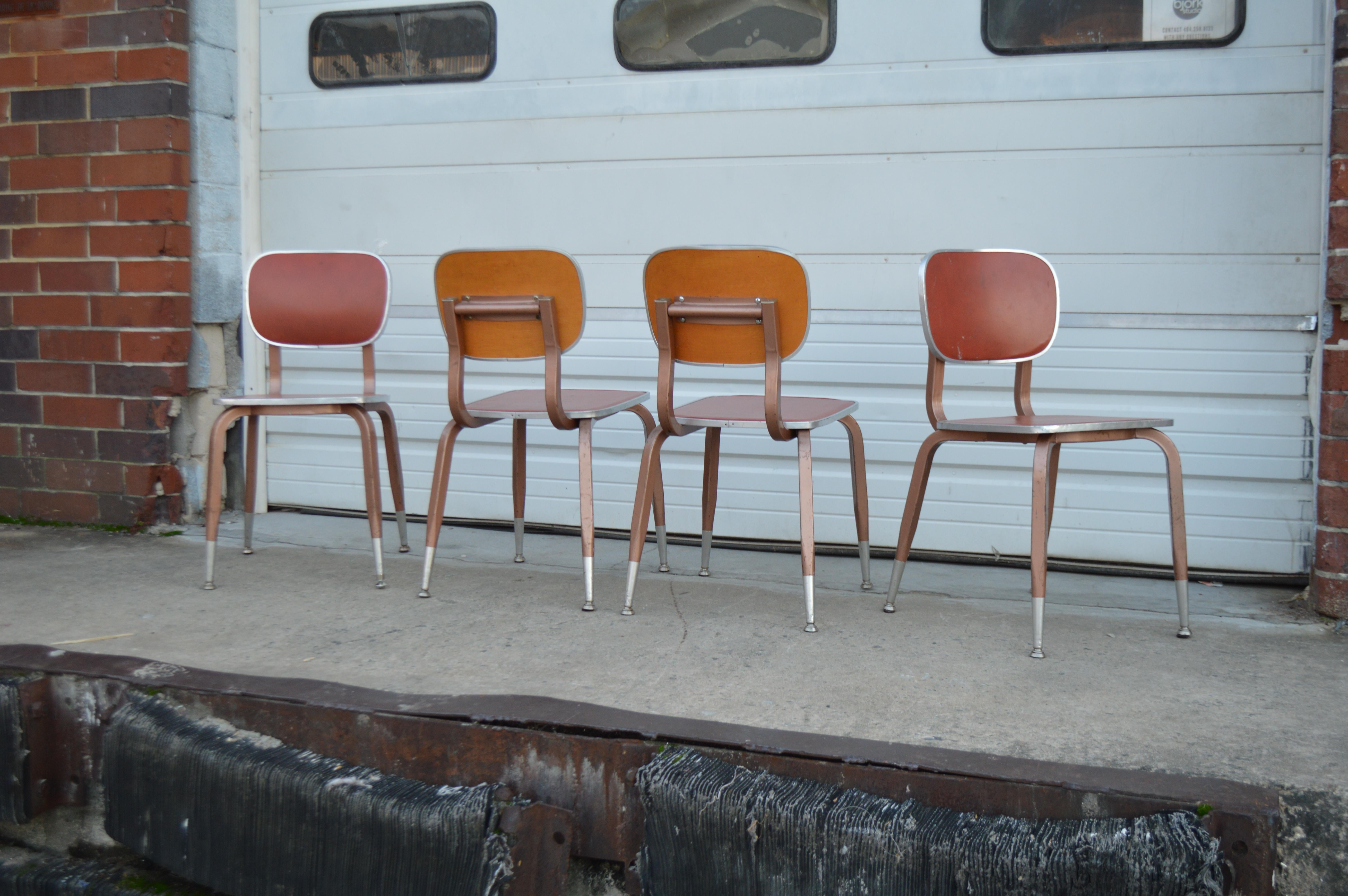 Vinyl and Aluminum Schoolhouse Chairs in the Style of Friso Kramer, Set of 4 In Good Condition In Atlanta, GA