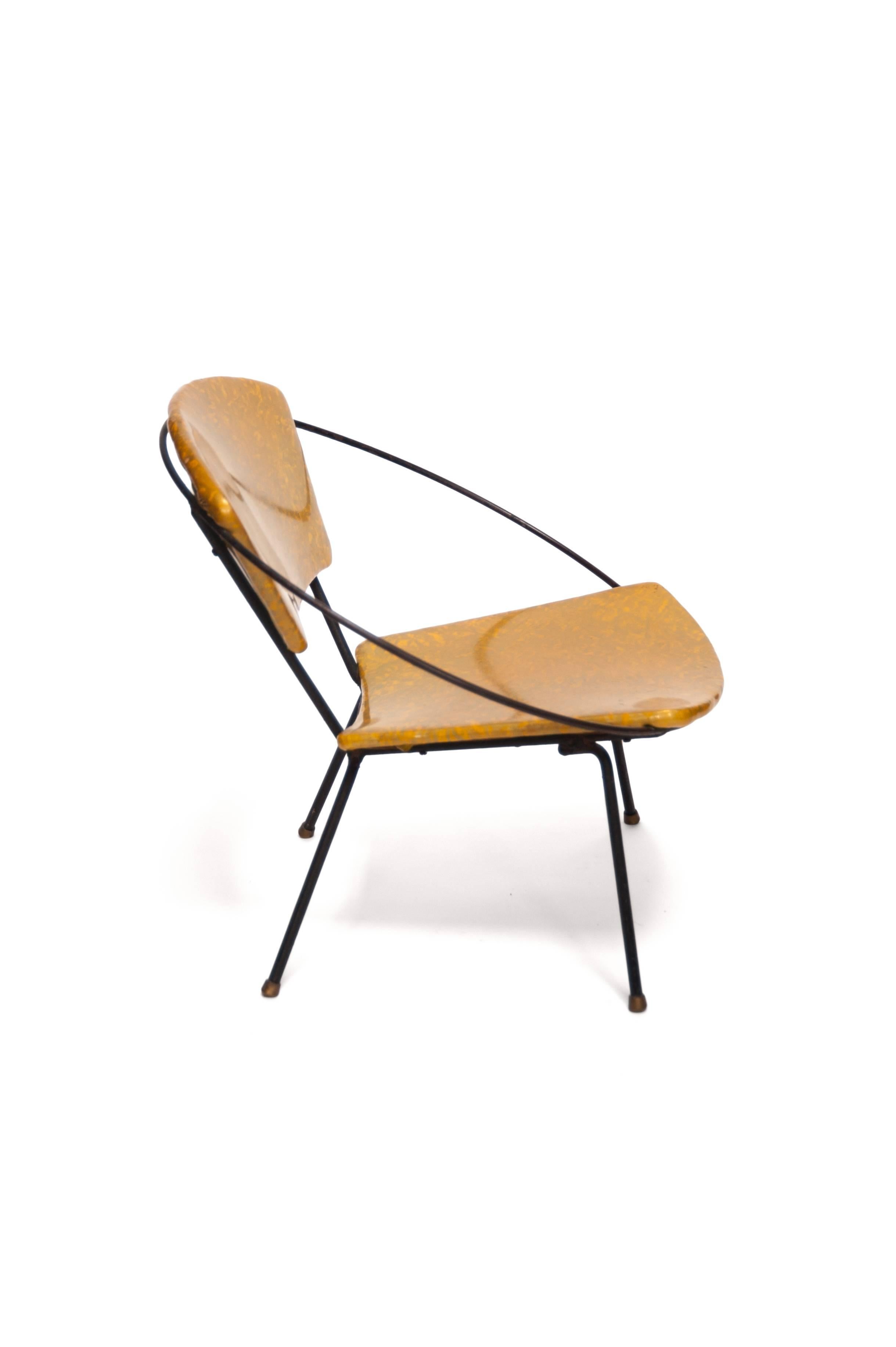American Vinyl Circle Child Chair, Designer Unknown, USA, 1950s For Sale