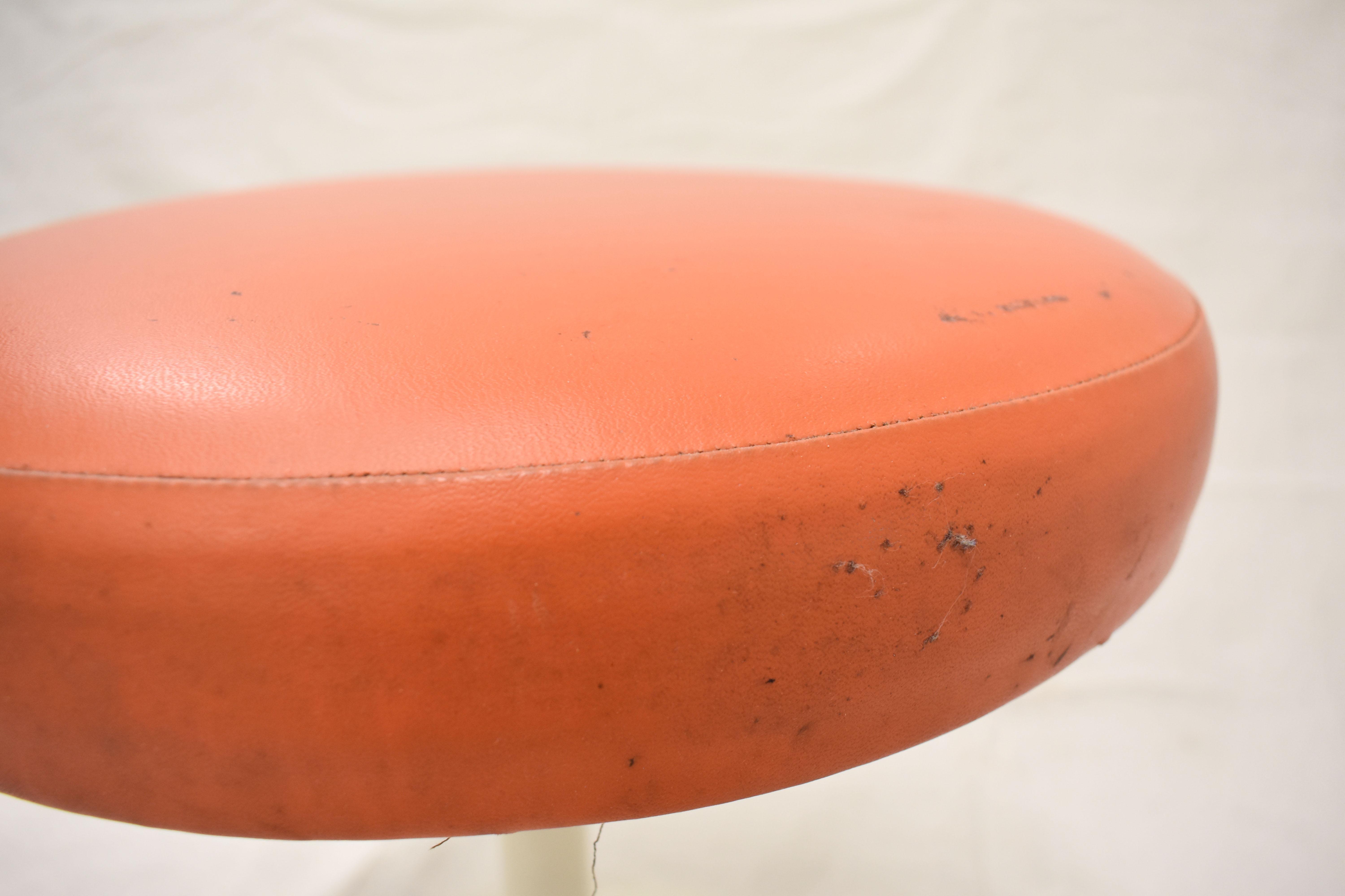 American Vinyl Seat Eero Saarinen Tulip 'Tm' Stools for Knoll Associates For Sale