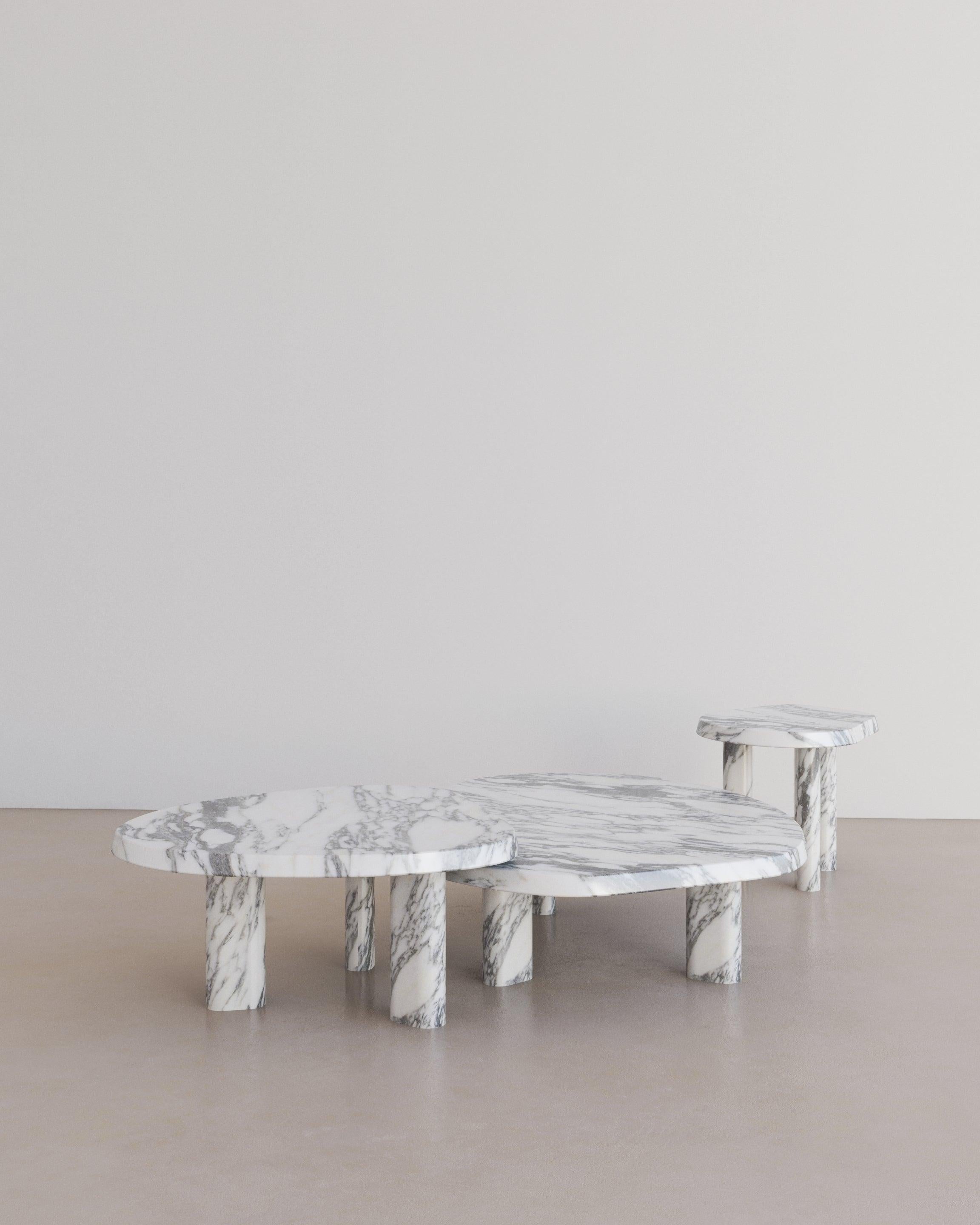 Viola Calacatta Marble Large Fiori Nesting Coffee Table by the Essentialist In New Condition For Sale In ROSE BAY, AU