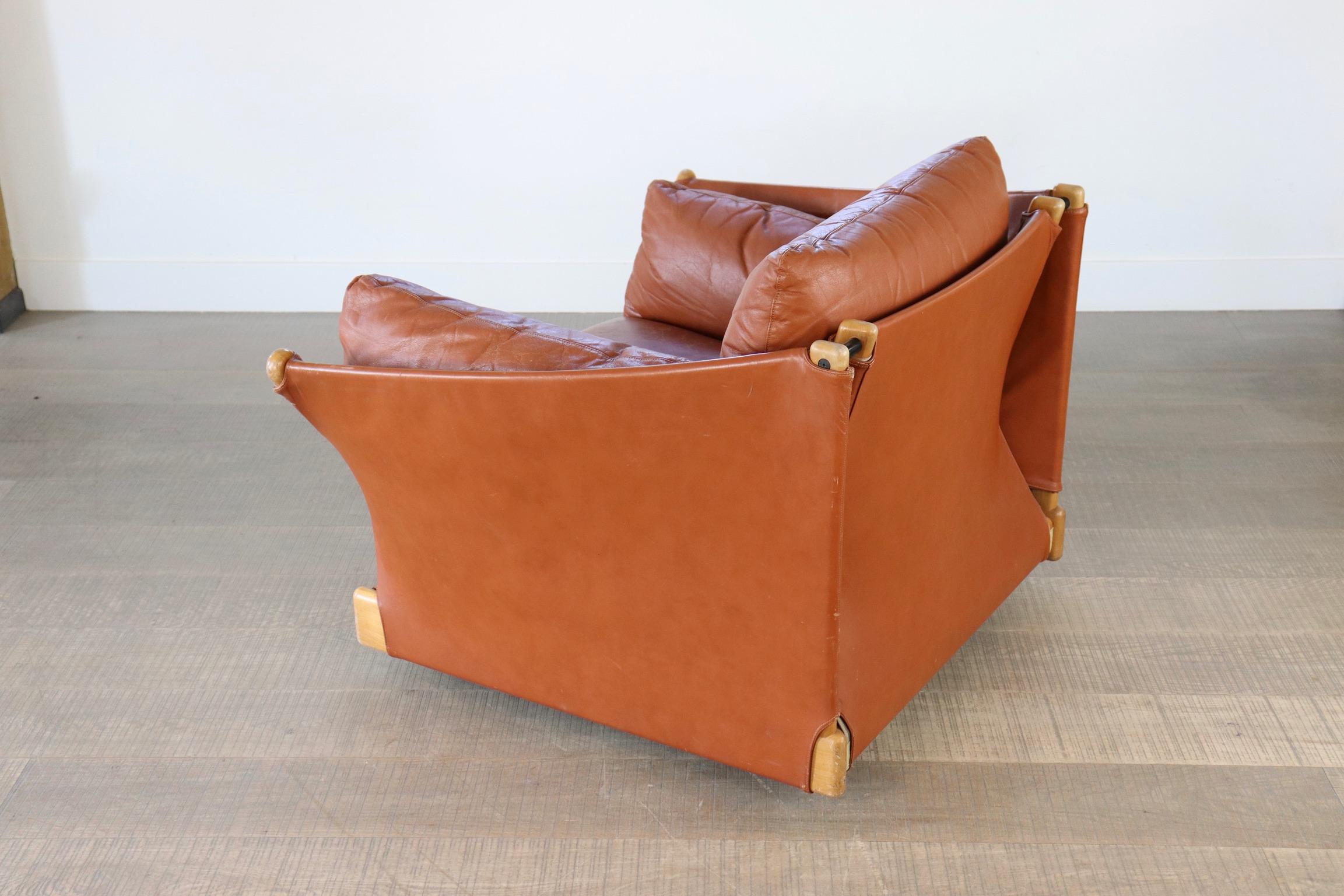 Viola d’Amore Armchair by Piero de Martini for Cassina in Cognac Leather, 1980s 7