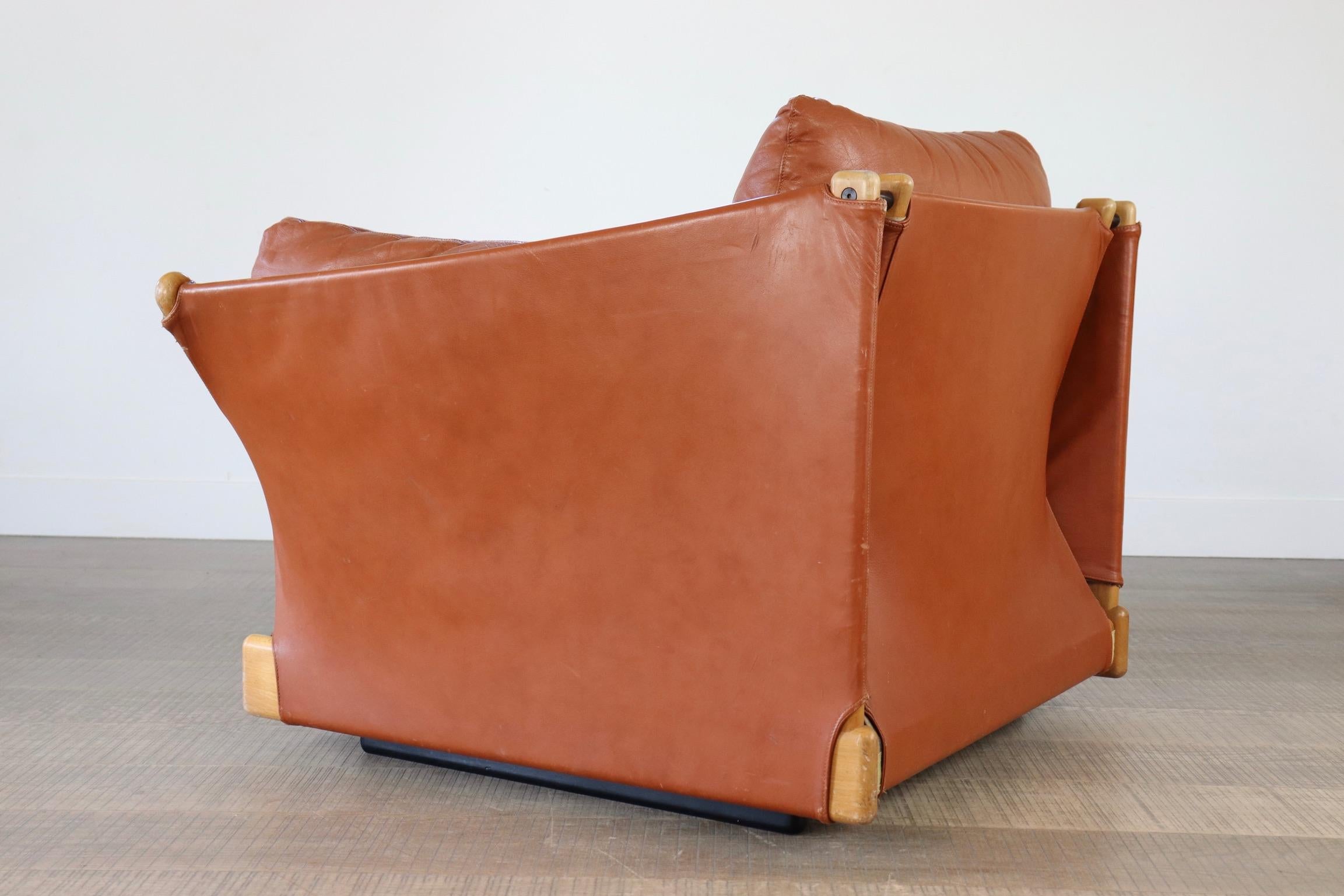 Viola d’Amore Armchair by Piero de Martini for Cassina in Cognac Leather, 1980s 8