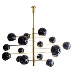 Lampe Sputnik 16 abat-jour violet foncé Structure en laiton par Diego Mardegan