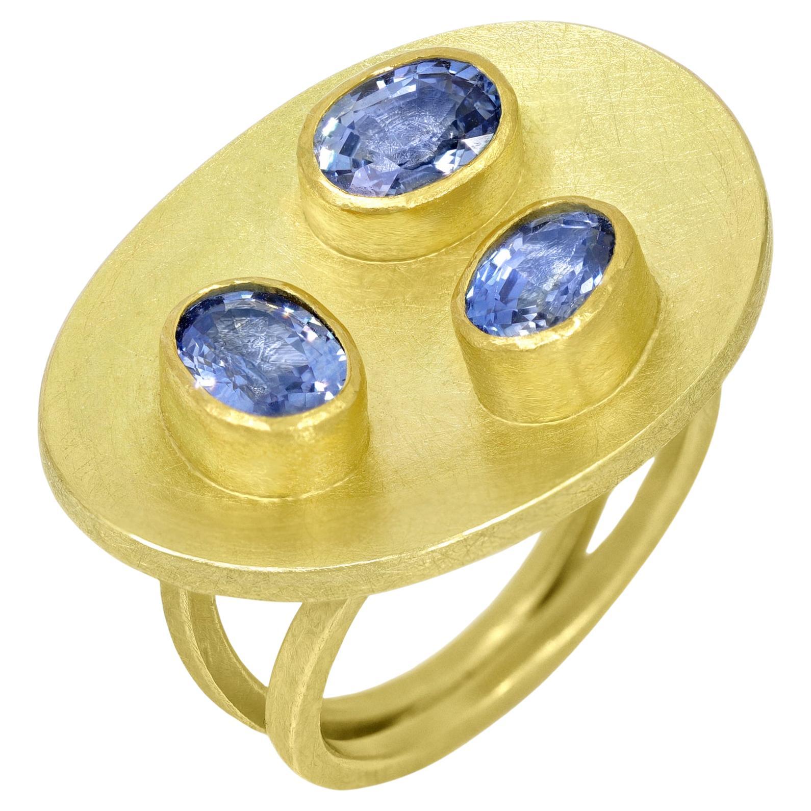 Violet Blue Sapphire 22k Gold One of a Kind Dish Ring, Petra Class, 2023