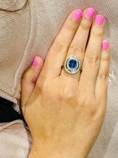 VIOLET-BLUE SAPPHIRE Platinum Ring