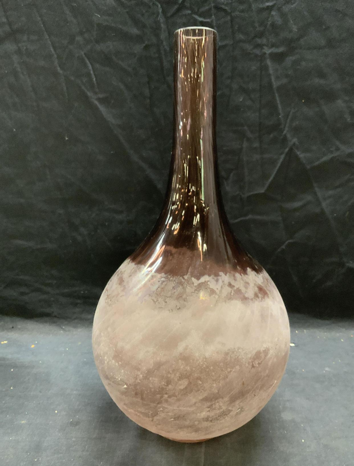 Rare scavo glass vase, 18” tall x 8.5” diameter signed Cenedese. Violet color glass has a scavo glass body. 