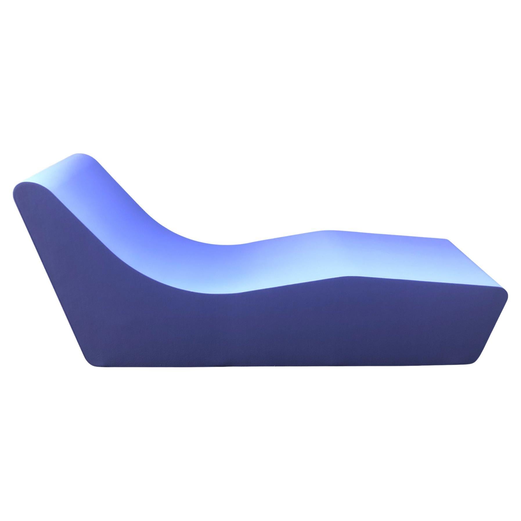 Chaise longue violeta para exterior e interior