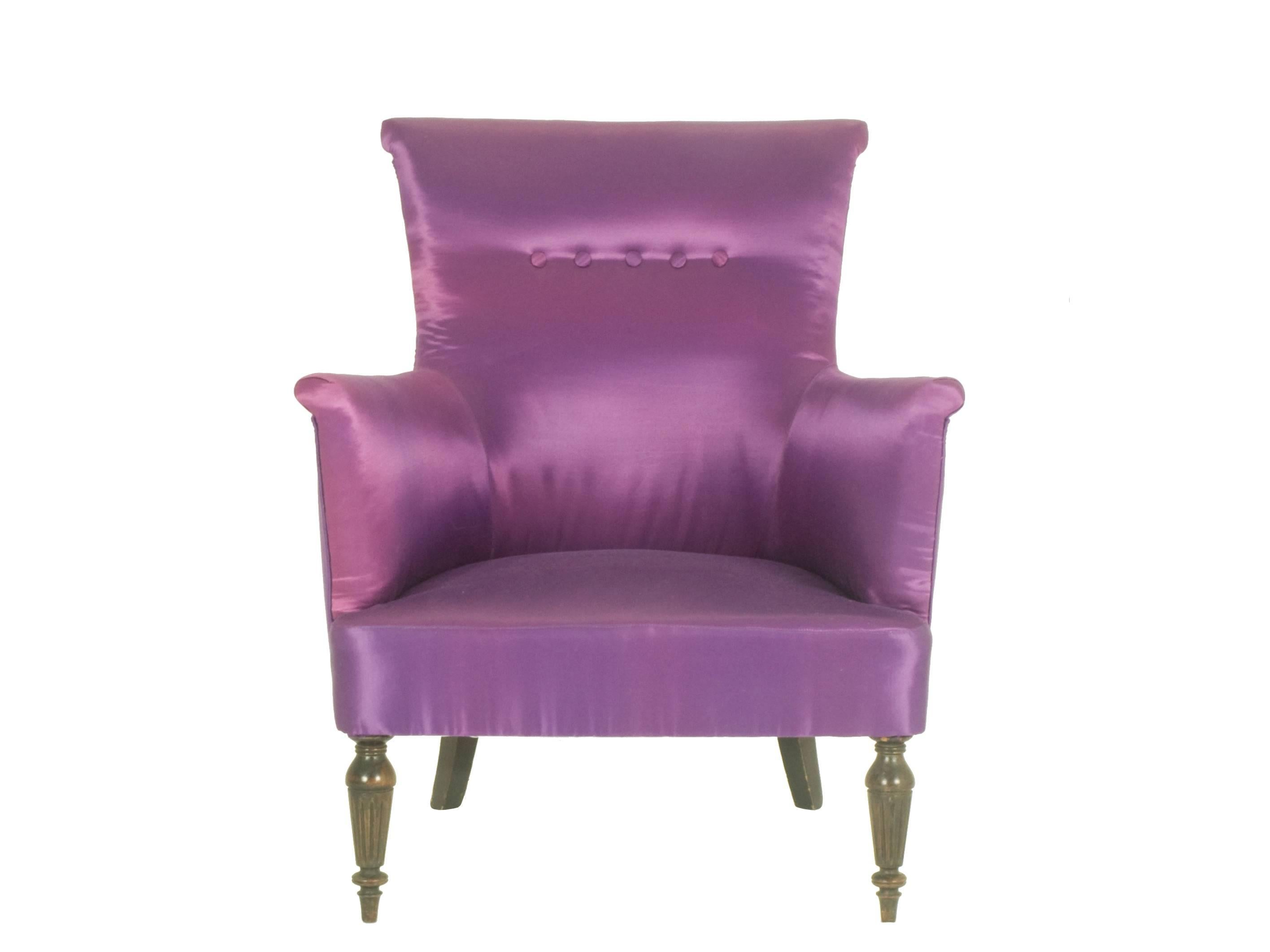 Italienische Sessel aus violettem Stoff aus den 1950er Jahren, Zweier-Set (Moderne der Mitte des Jahrhunderts) im Angebot