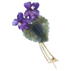 Violet Flower Amethyst Jade Diamond Brooch Pin 14 Karat Gold, 1940s