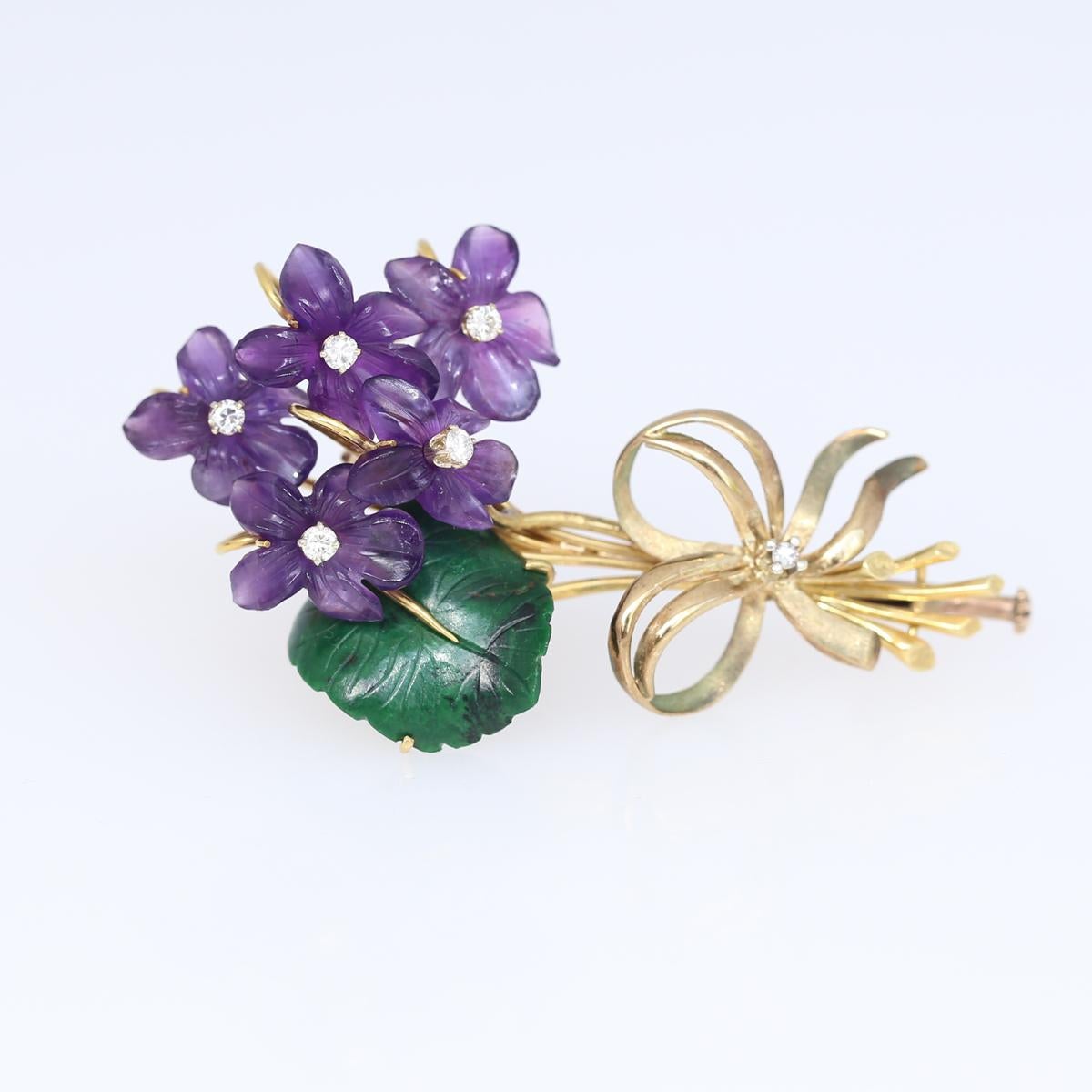 Violet Flower Amethyst Jade Diamond Brooch Pin 18 Karat Gold, 1949 In Good Condition In Herzelia, Tel Aviv