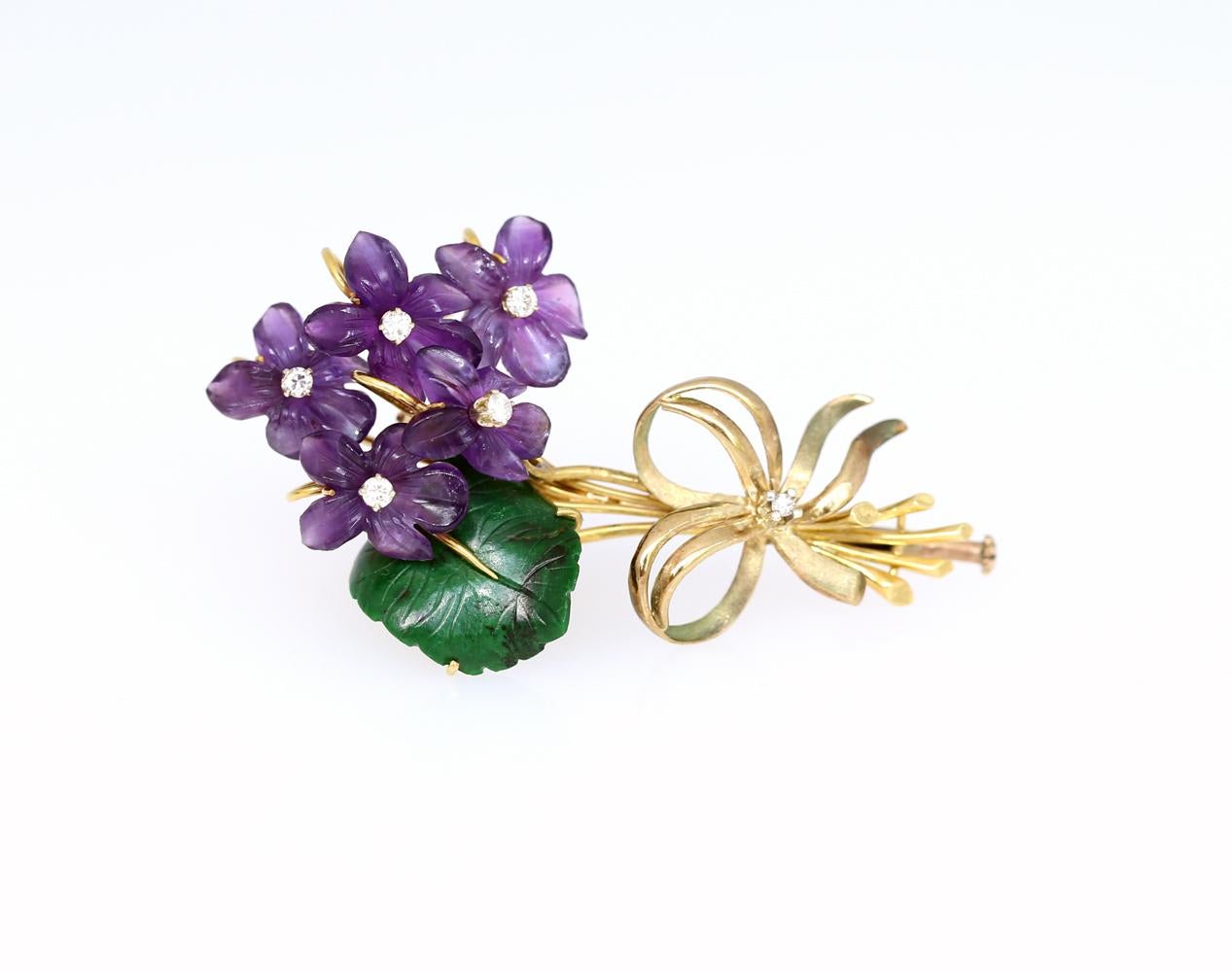 Women's or Men's Violet Flower Amethyst Jade Diamond Brooch Pin 18 Karat Gold, 1949