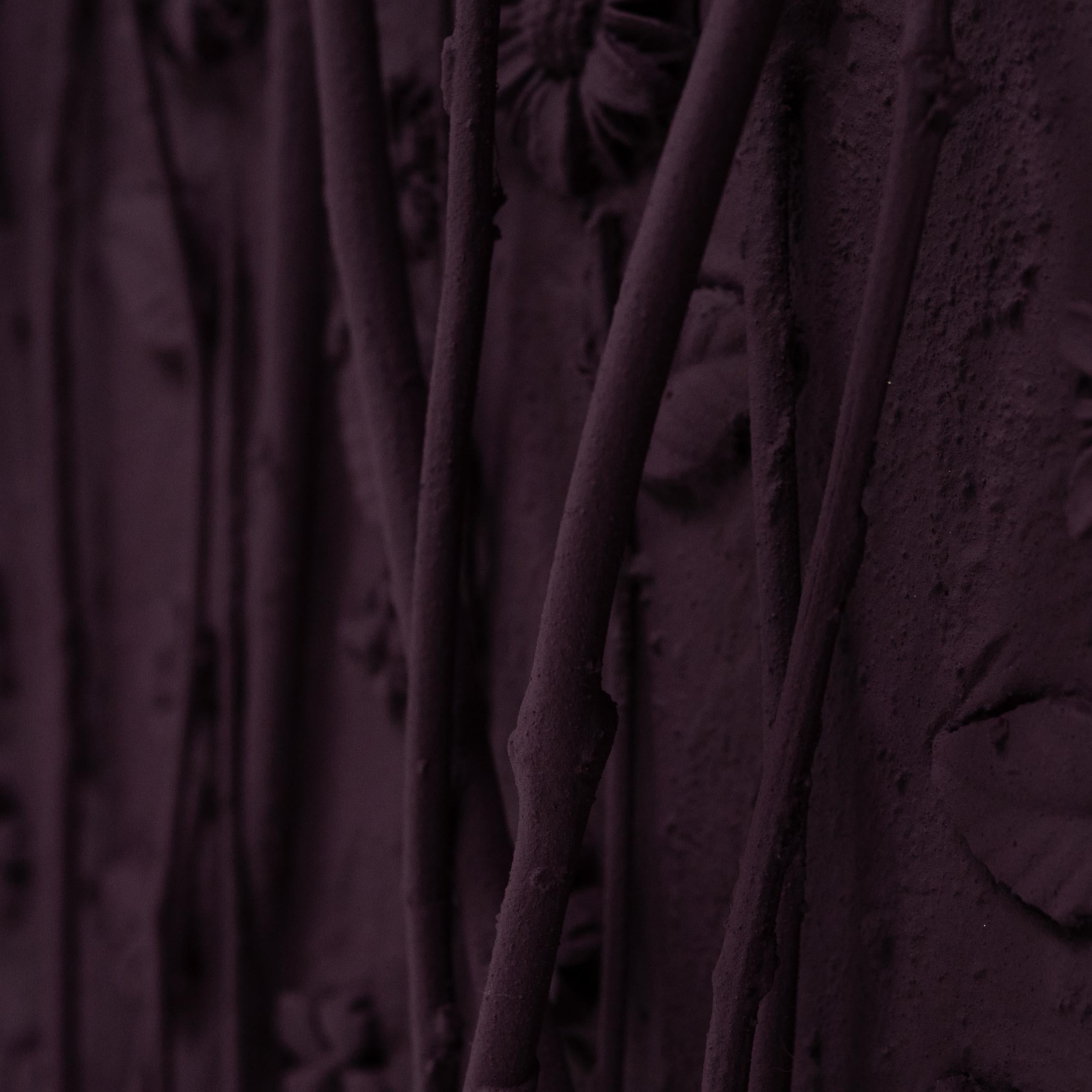 „Violet Garden 01“ von Patrick Burns (amerikanisch) im Angebot