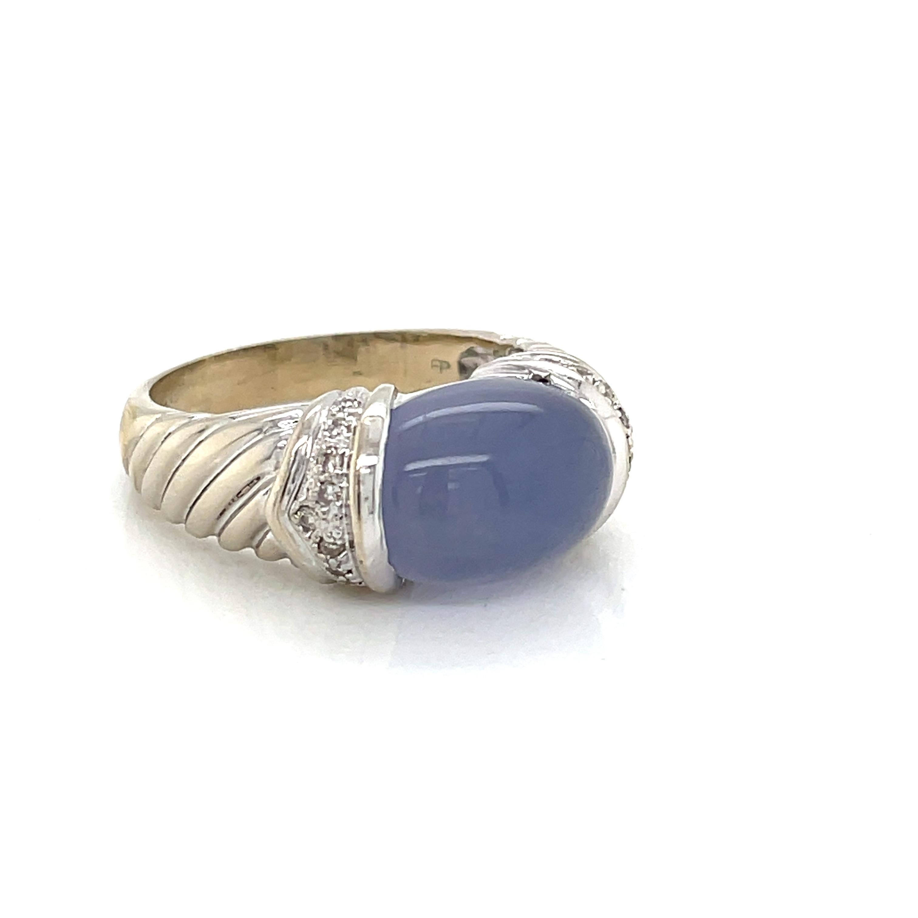 Violet Chalcedony 14 Karat White Gold Ring W Diamond Accents In Good Condition In Mount Kisco, NY
