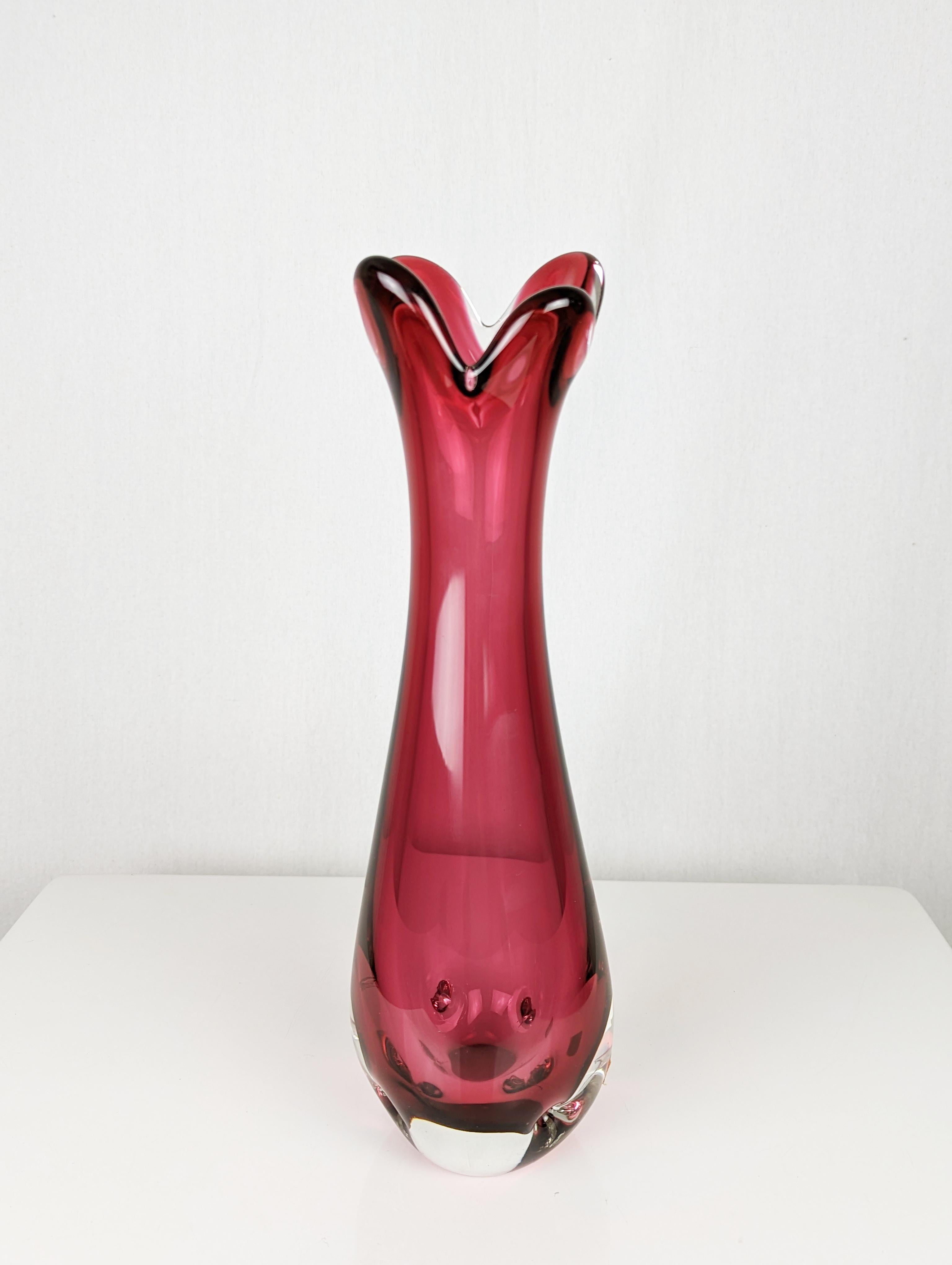 Violettes Murano-Glas 1960/70er Jahre Vase von Fratelli Toso (Space Age) im Angebot