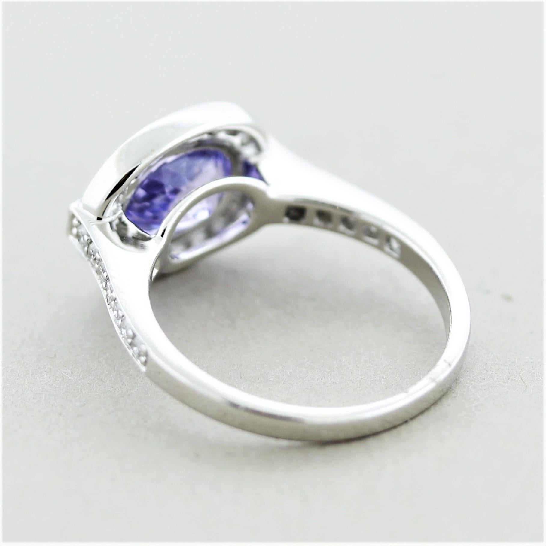 Violet Spinel Diamond Gold Ring In New Condition For Sale In Beverly Hills, CA