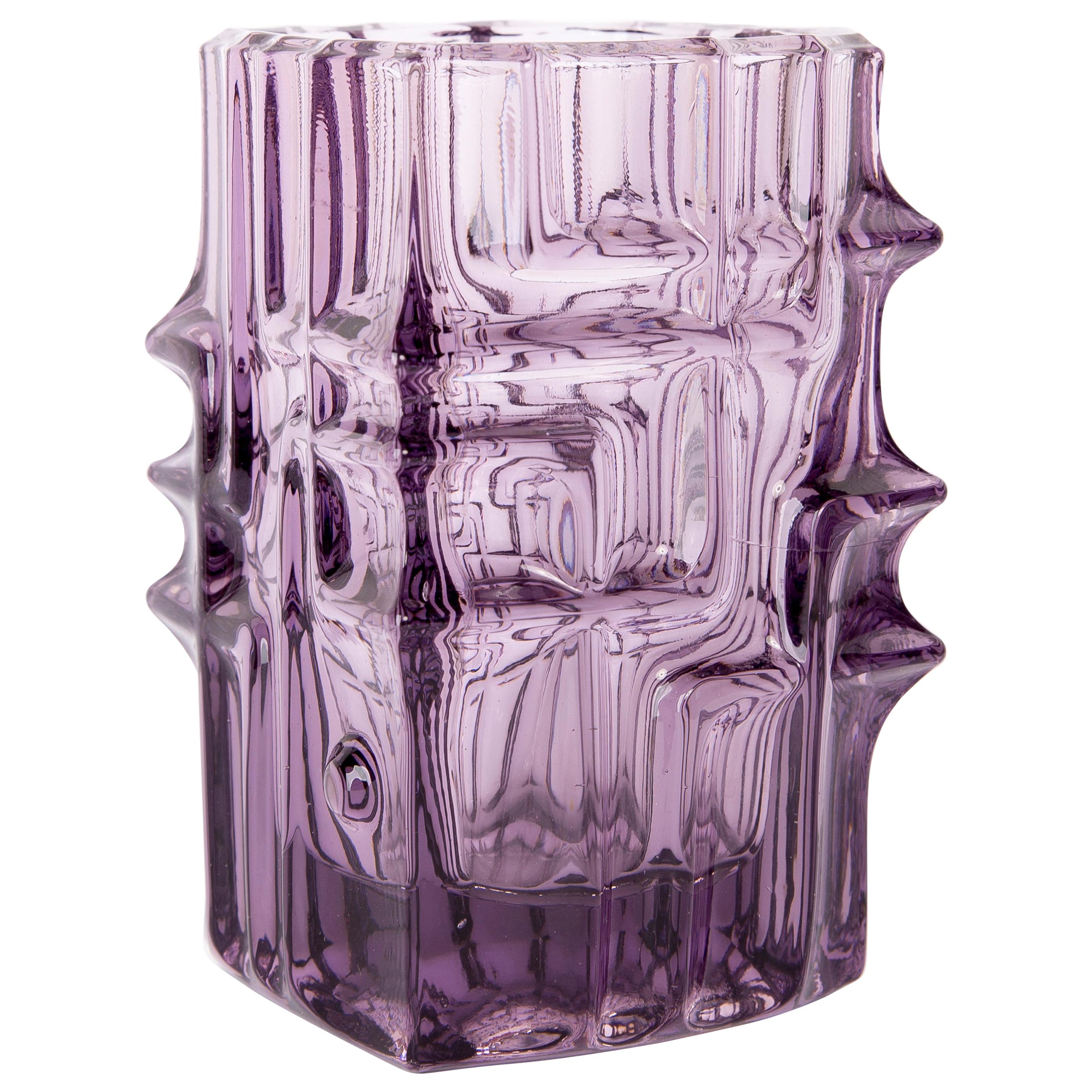 Vase violet de Vladislav Urban pour l'Union de Sklo, 20e siècle, Europe, années 1960