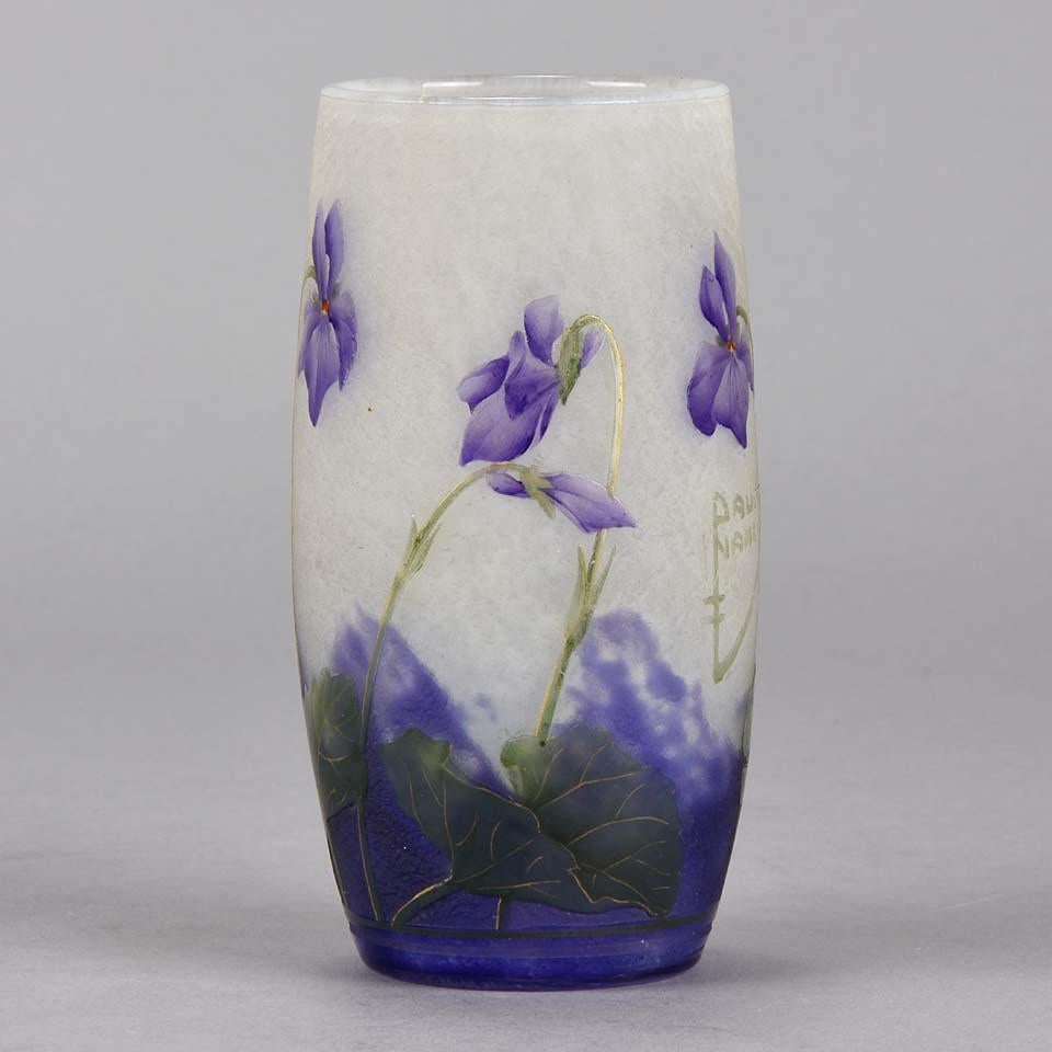 20ième siècle Vase Violettes de Daum Freres