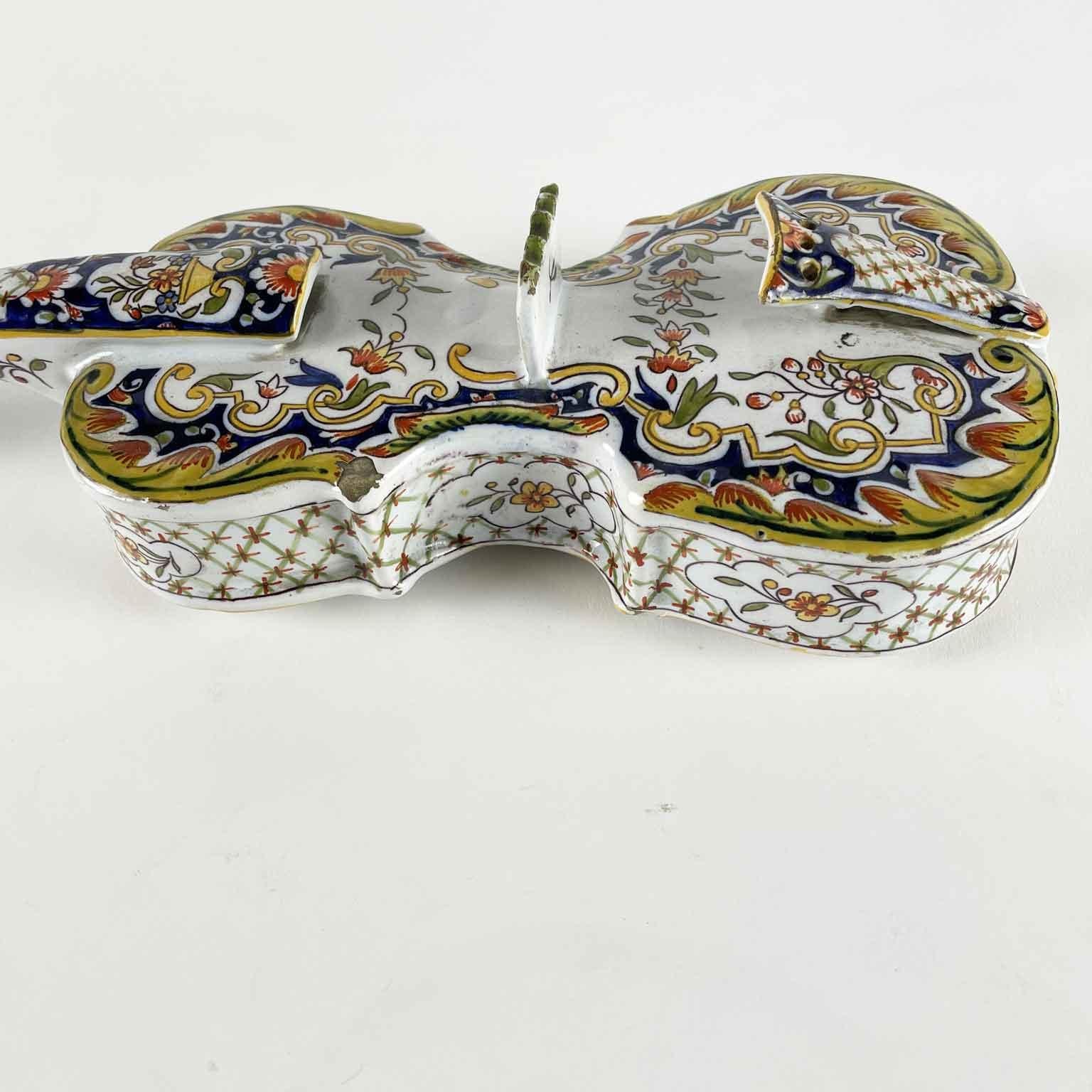 Violín En Mayólica Manufactura Rouen Principios 1800 Cerámica Musical Francesa Esmaltado en venta