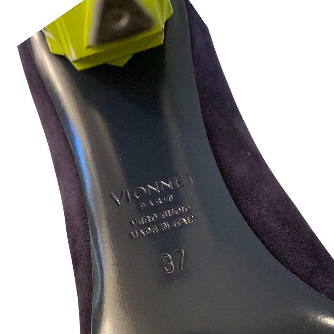 Women's Vionnet Paris Navy Suede Pumps with Chartreuse Sculpture Heel Italy Size 37 For Sale