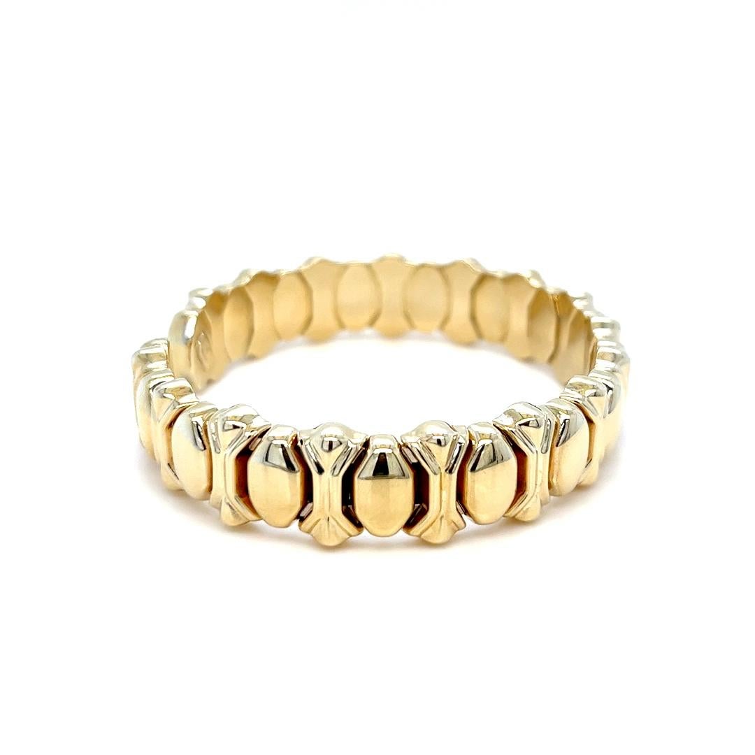 Vior Yellow Gold Springy Cuff Bracelet In Good Condition For Sale In Coral Gables, FL