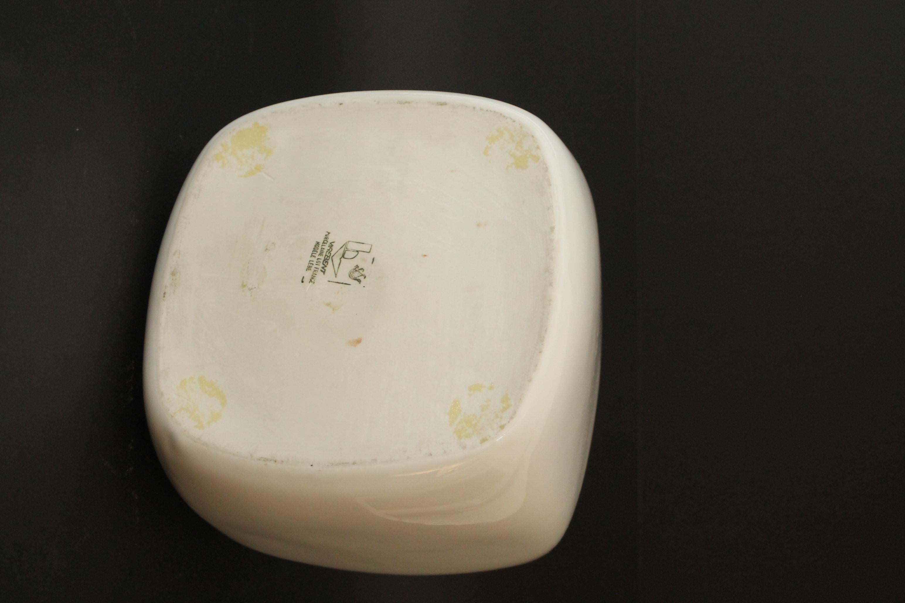 Weiße Virebent-Keramikvase aus der Mitte des Jahrhunderts von Pierre Lebe (19x19x15cm) MINT im Zustand „Hervorragend“ im Angebot in Firenze, FI