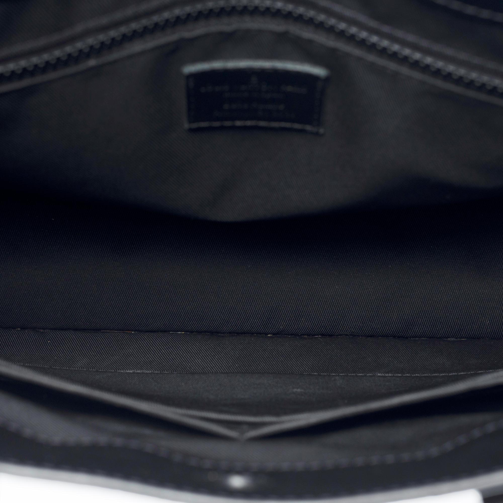 Virgil Abloh 2021 FS -Louis Vuitton Friends Messenger bag in monogram canvas 3