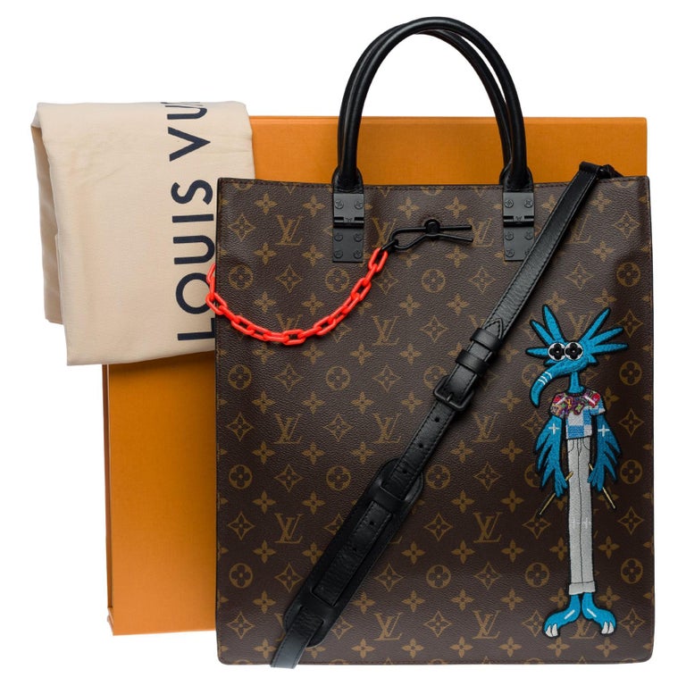 Virgil Abloh 2021 FS -Louis Vuitton Friends Messenger bag in monogram  canvas For Sale at 1stDibs