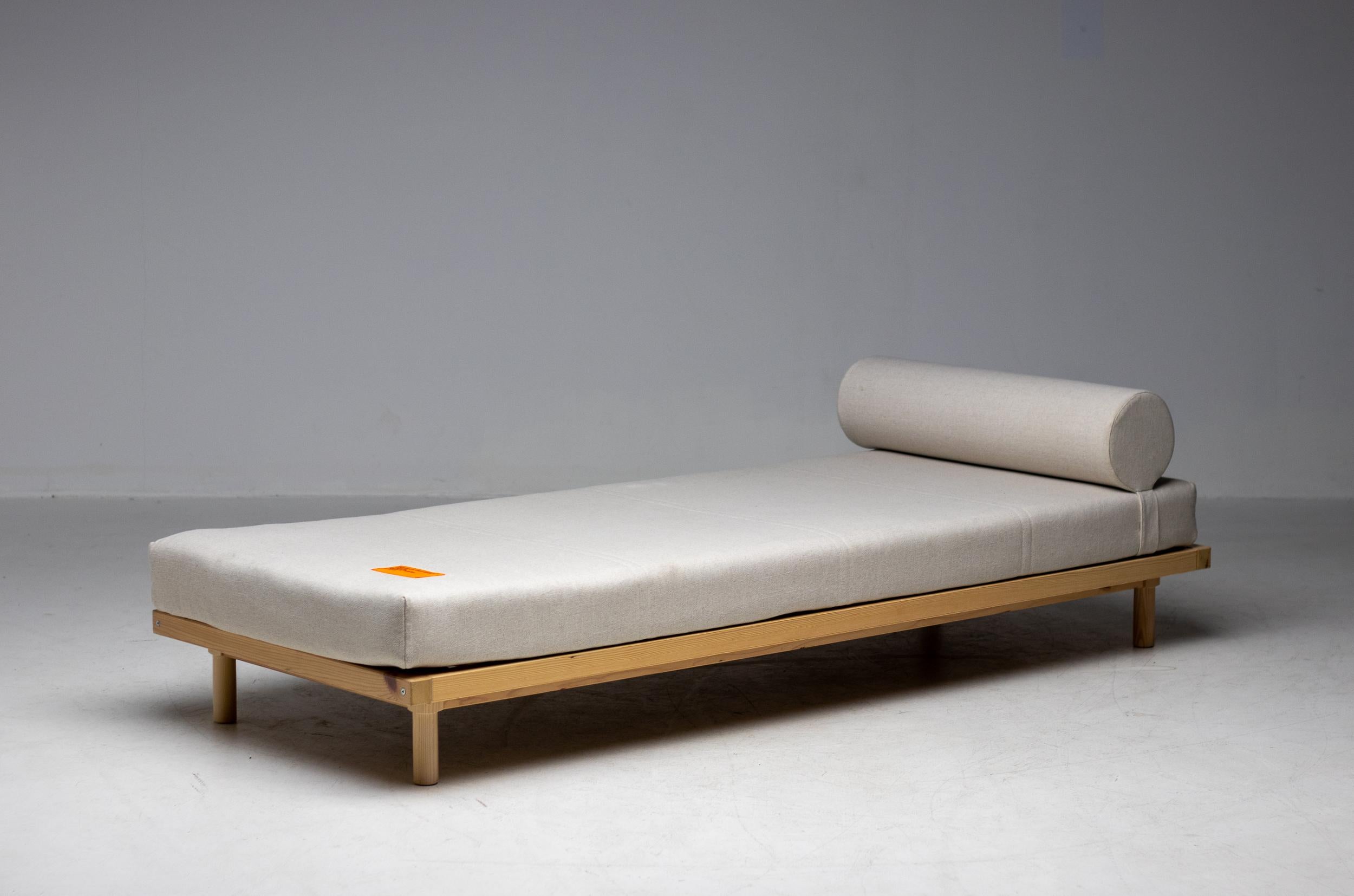 Daybed designed in 2019 by Virgil Abloh for Ikea, Sweden.
Marked with label.

Virgil Abloh was a multi-talented designer, artist, and creative director who has made a significant impact in the world of fashion and design. He is best known as the