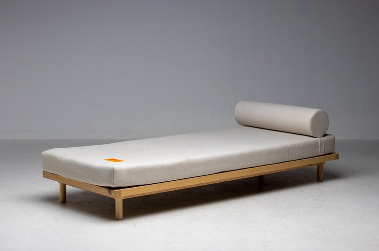 VIRGIL ABLOH X IKEA MARKERAD DAYBED COVER BEIGE - RvceShops