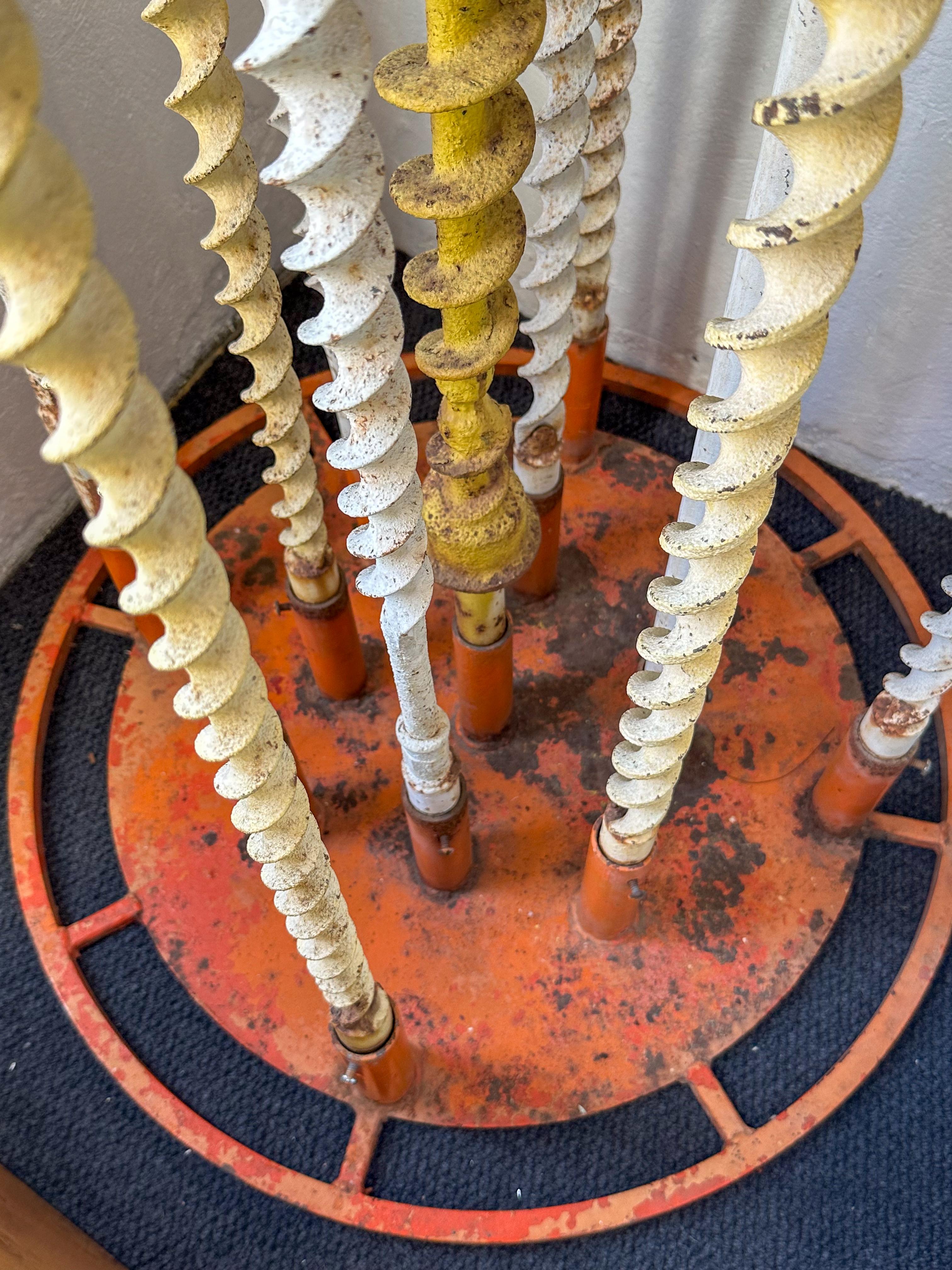 Émaillé Sculpture en métal Virgil Cantini en vente