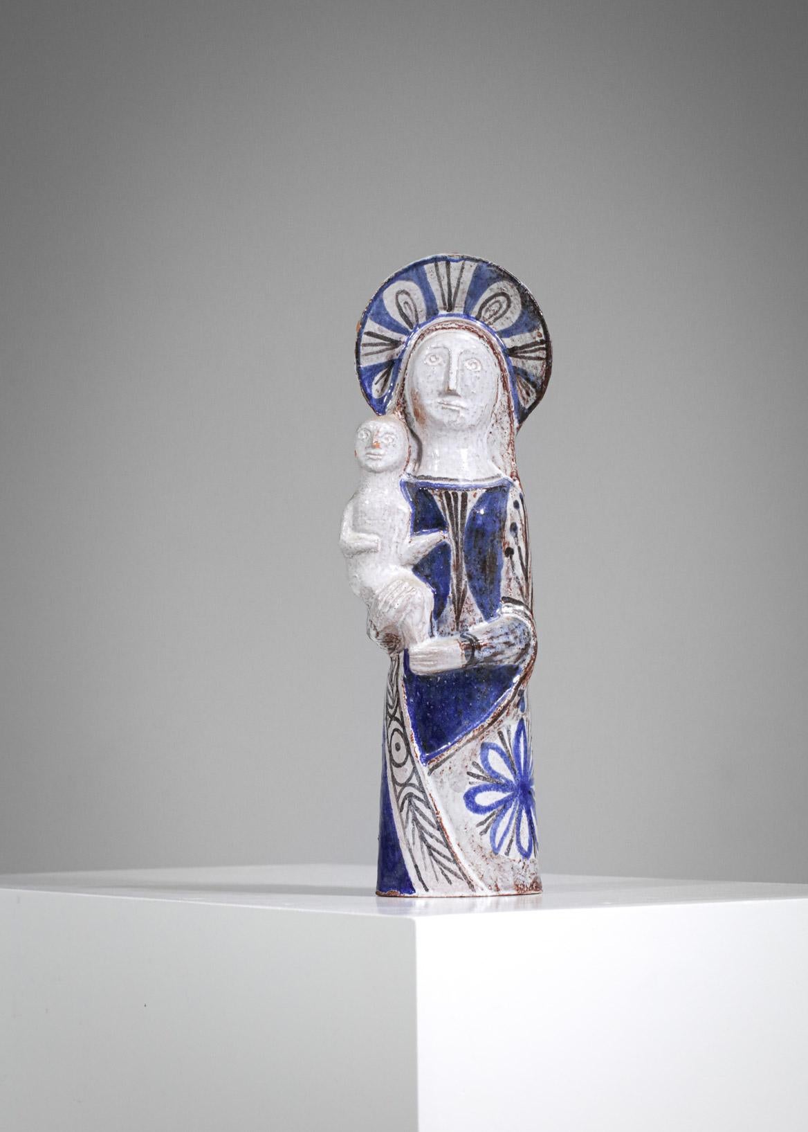 Virgin and Child, ceramic by the French artist Jean Derval 1960's - F422 In Good Condition For Sale In Lyon, FR