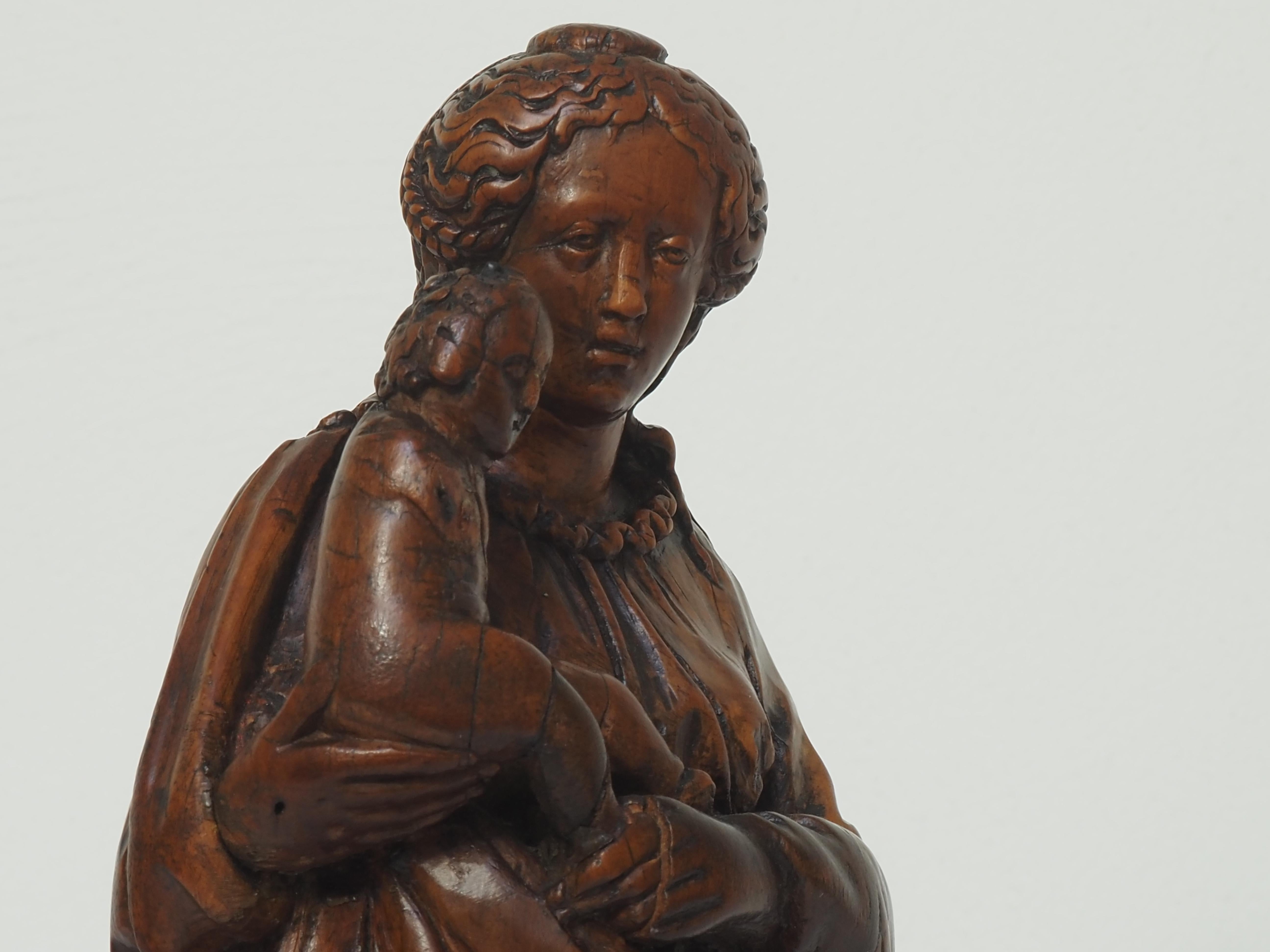 Virgin and Child, Flanders, early 17th century For Sale 1