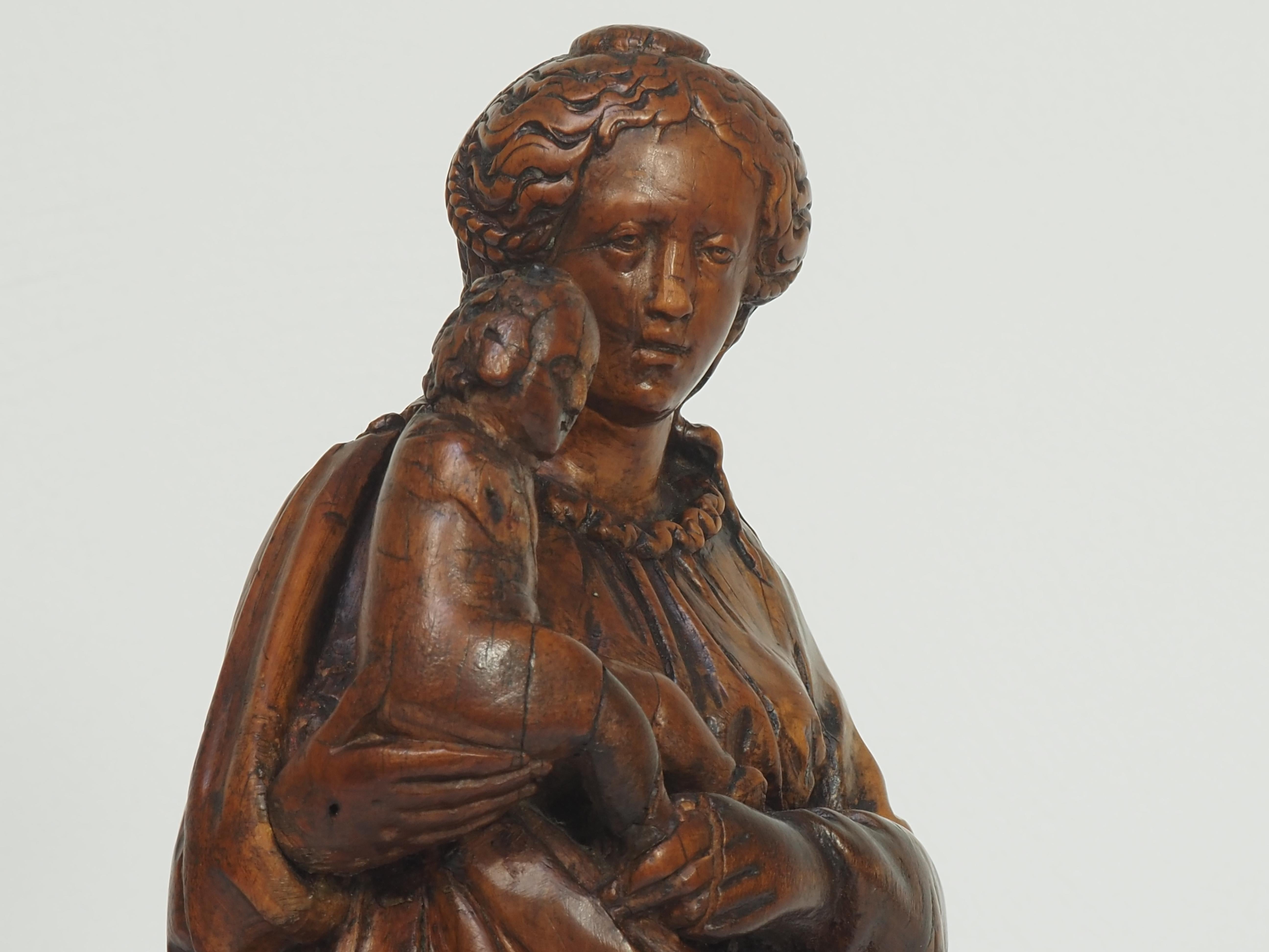 Virgin and Child, Flanders, early 17th century For Sale 2