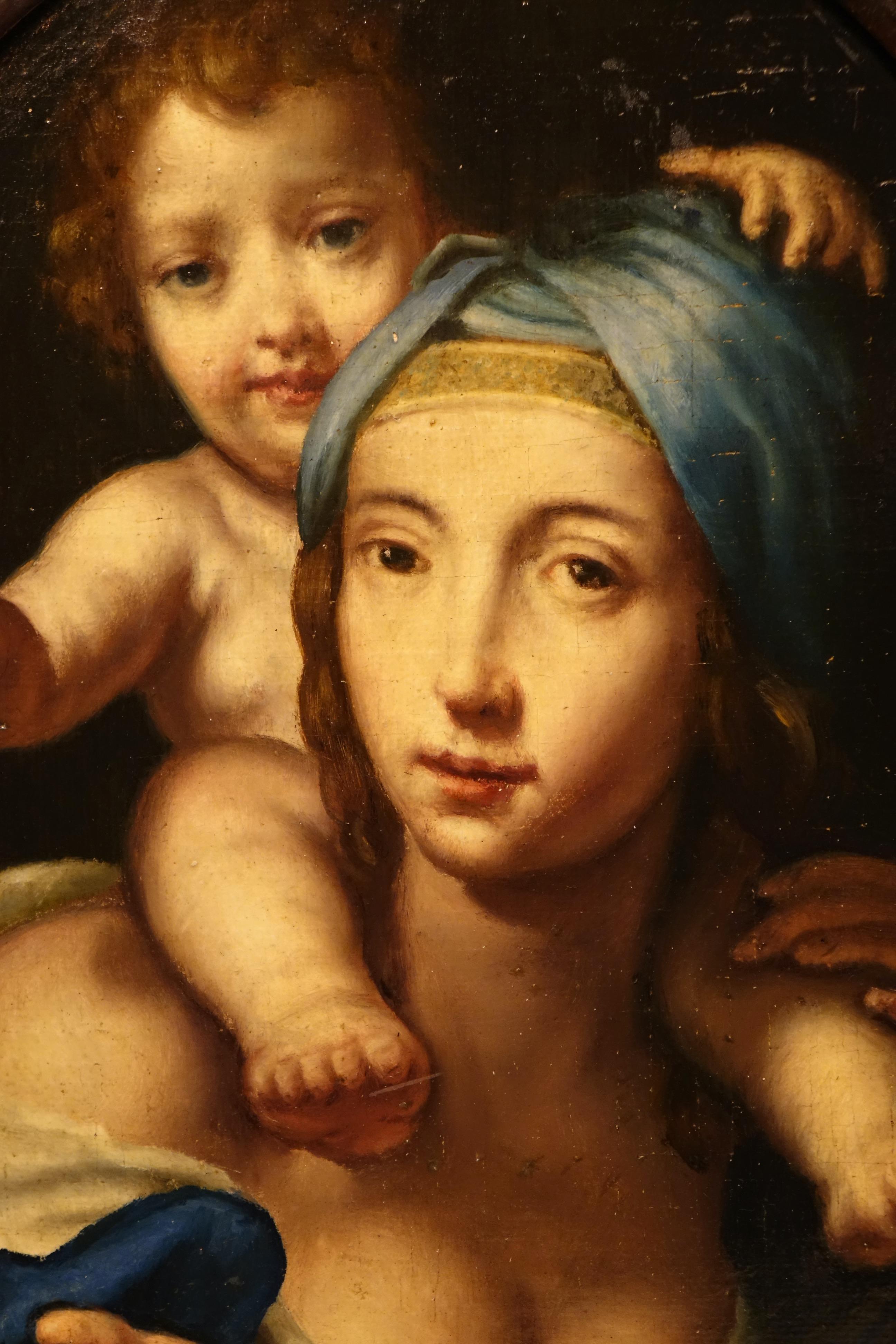 Jungfrau und Kind, Französische Schule des 18. Jahrhunderts (Barock) im Angebot