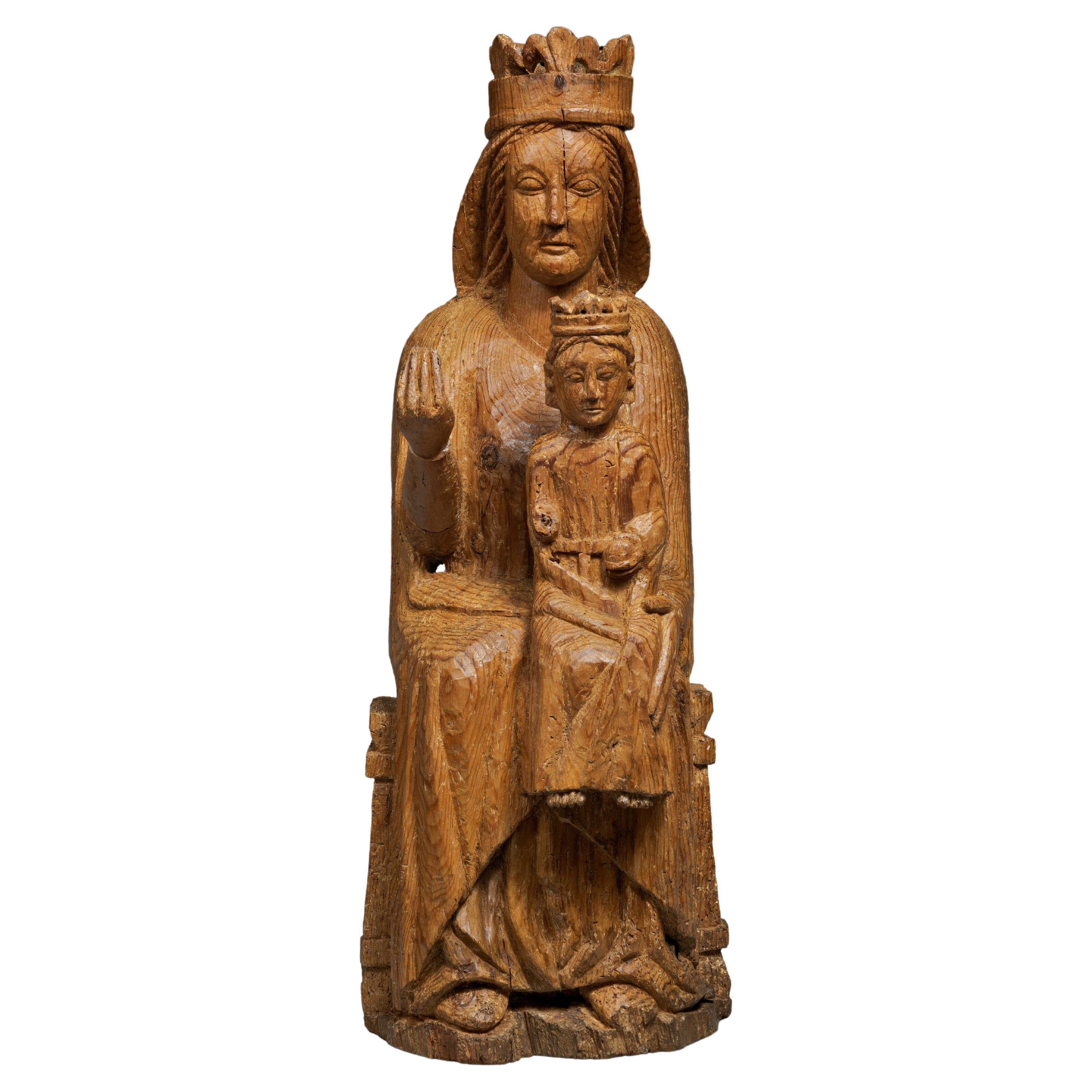 La Virgen y el Niño en Majestad, también conocido como "Sedes Sapientae"
