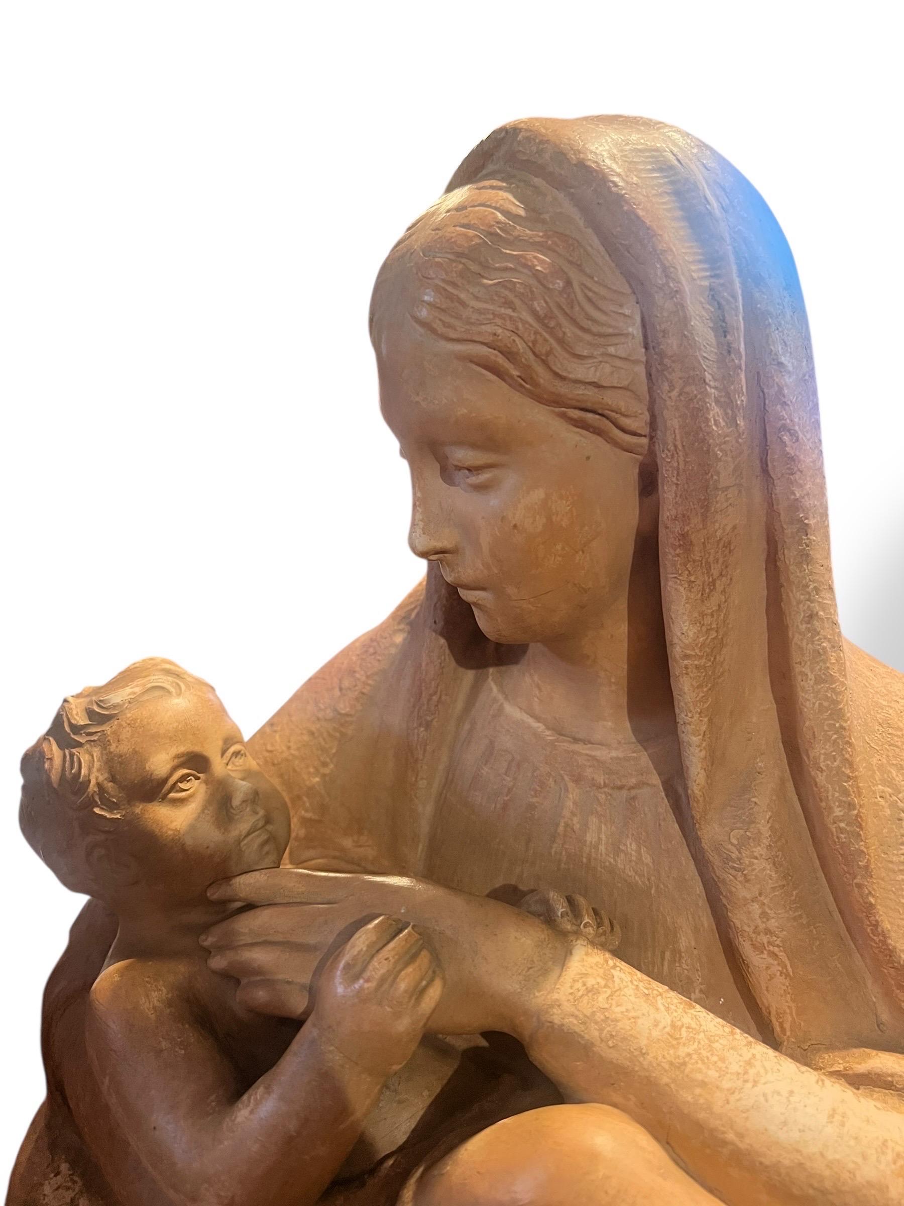 Jungfrau und Kind aus Terrakotta, signiert M. Normand, um 1890-1910 im Angebot 10