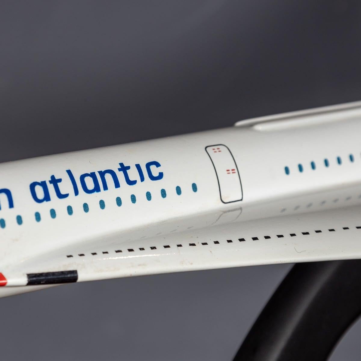Virgin Atlantic Concorde Modell, England ca. 1992 im Angebot 6