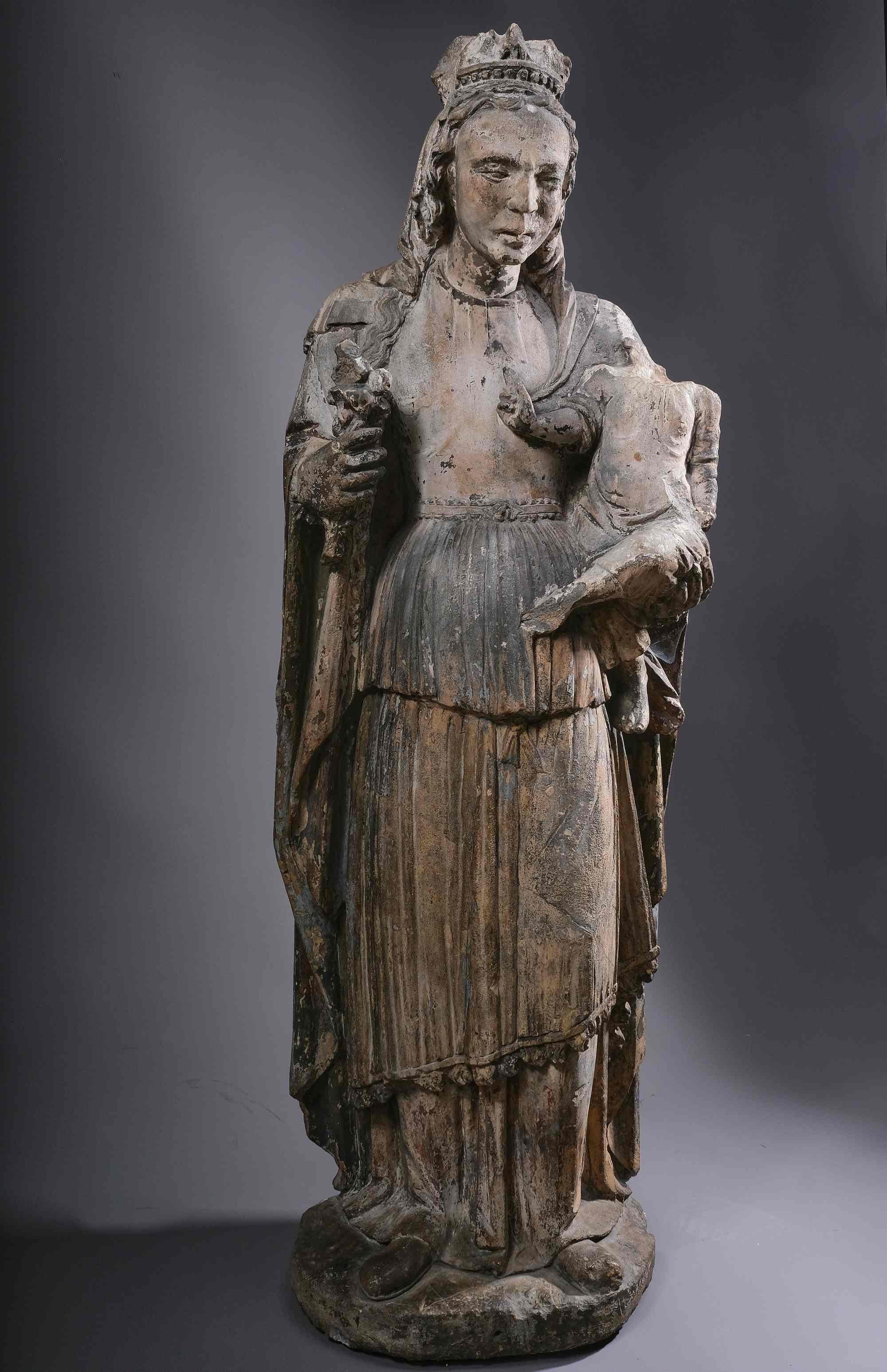 French Virgin in limestone with remains of old colours, prob. Burgundy, 16th century For Sale