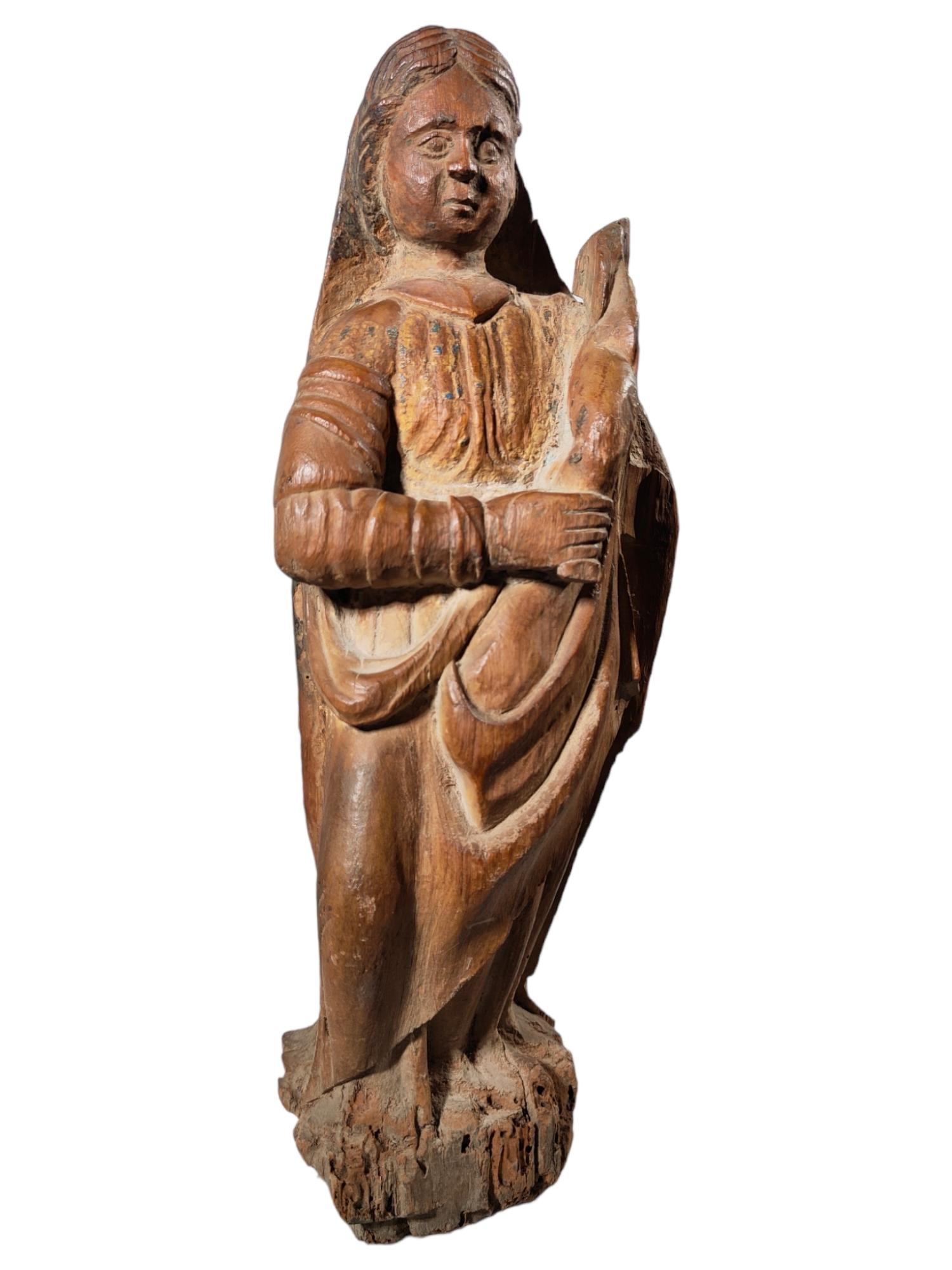 Virgin Mary in Wood from the 16ith Century 8