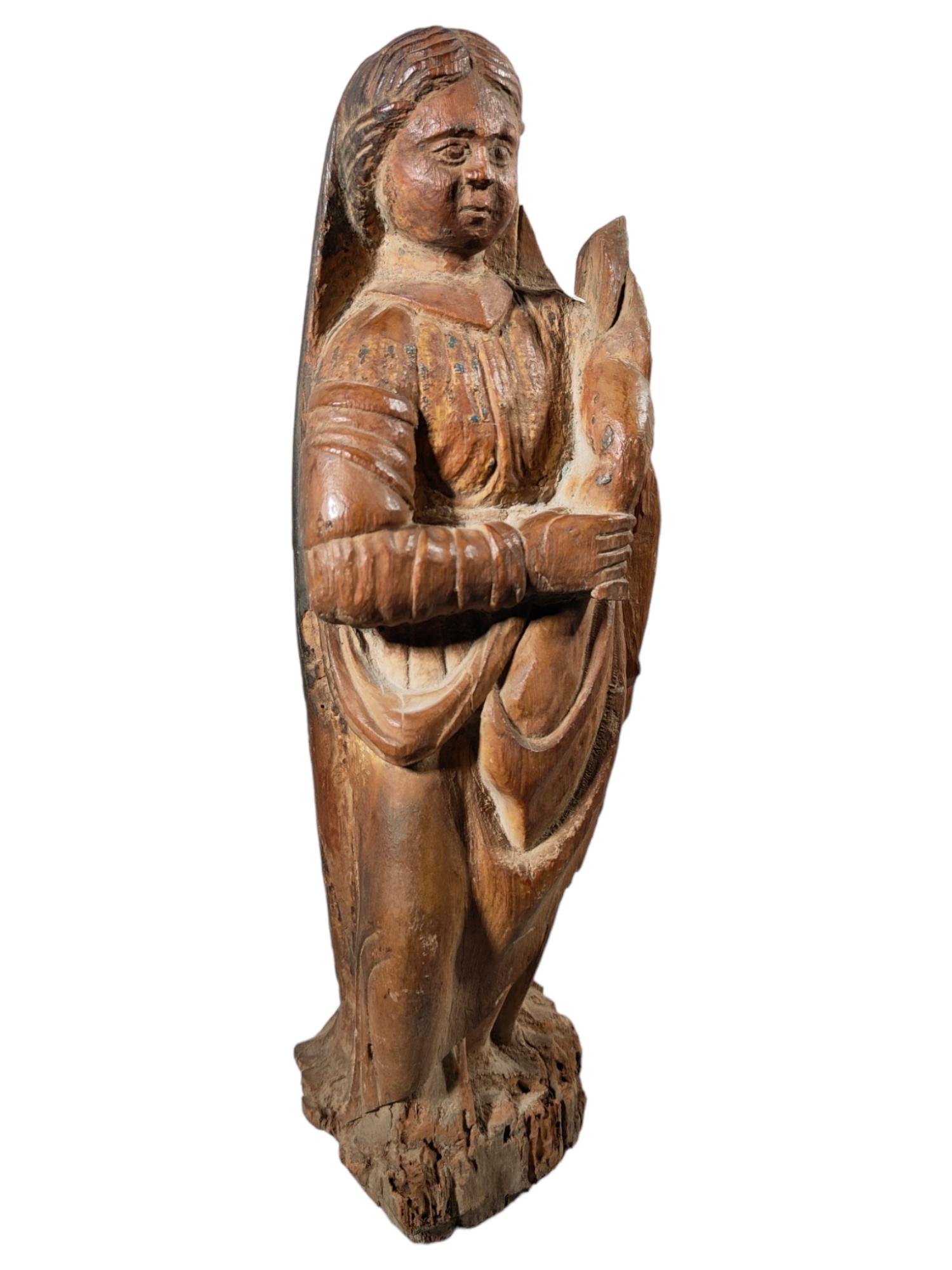 Virgin Mary in Wood from the 16ith Century 3
