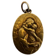 Antique Virgin Mary Madonna Pendant 18 ct Gold Religious 